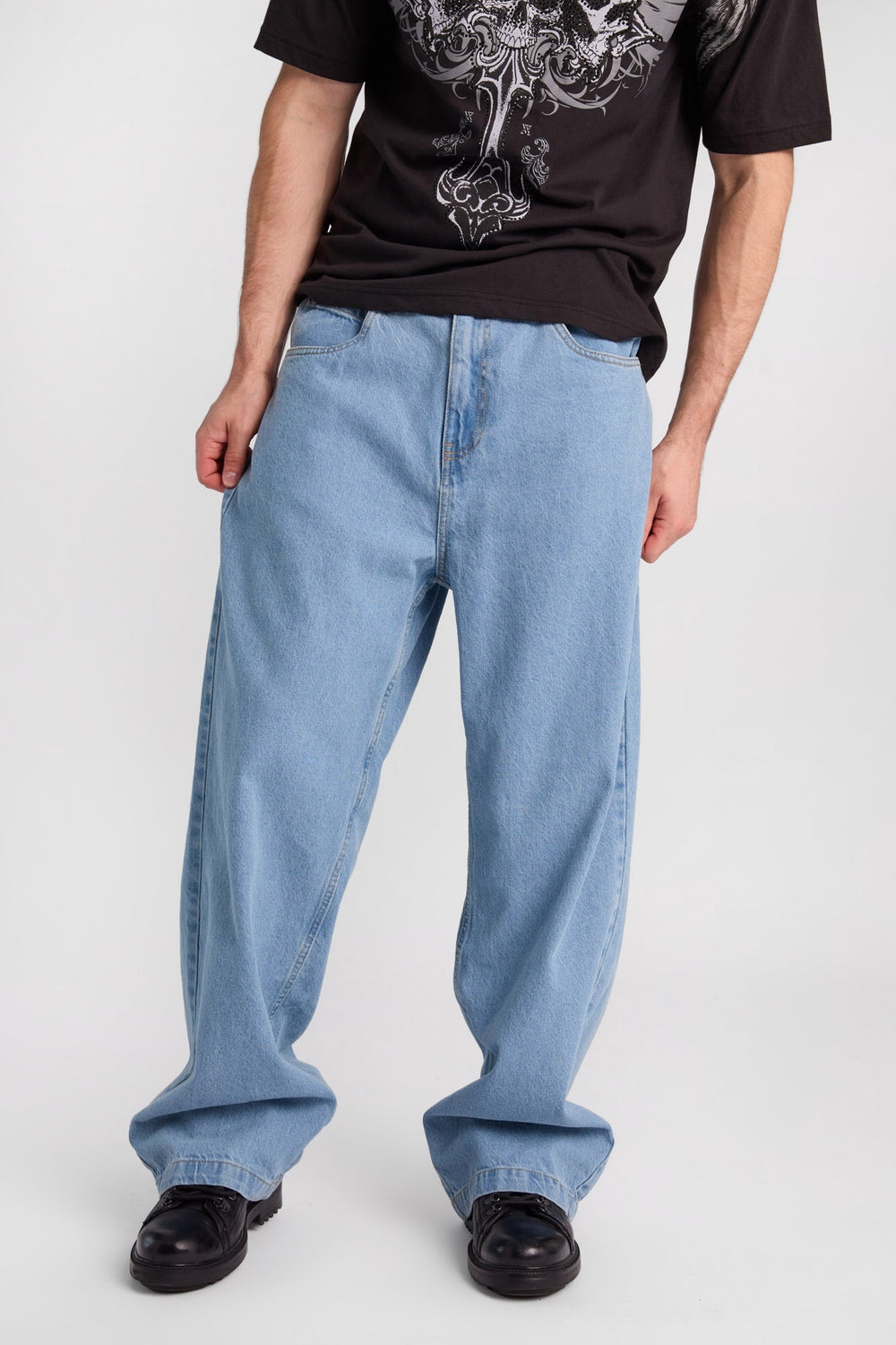 Arsenic Embroidered Ultra-Baggy Jeans Arsenic Embroidered Ultra-Baggy Jeans