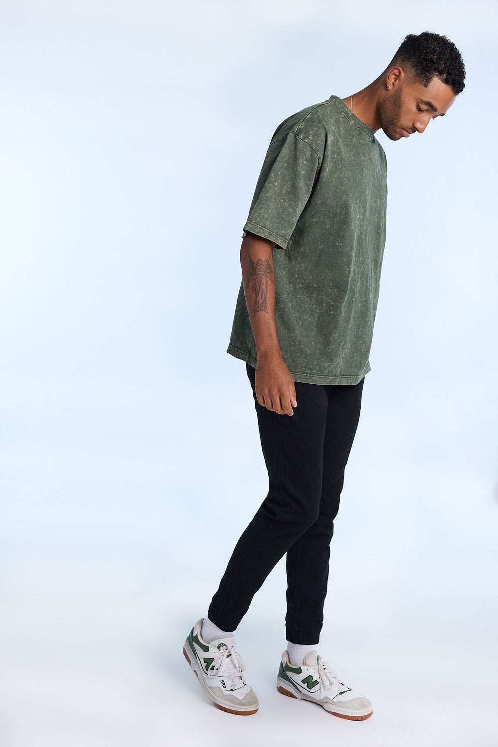 Jogger en sergé coupe slim homme Jogger en sergé coupe slim homme