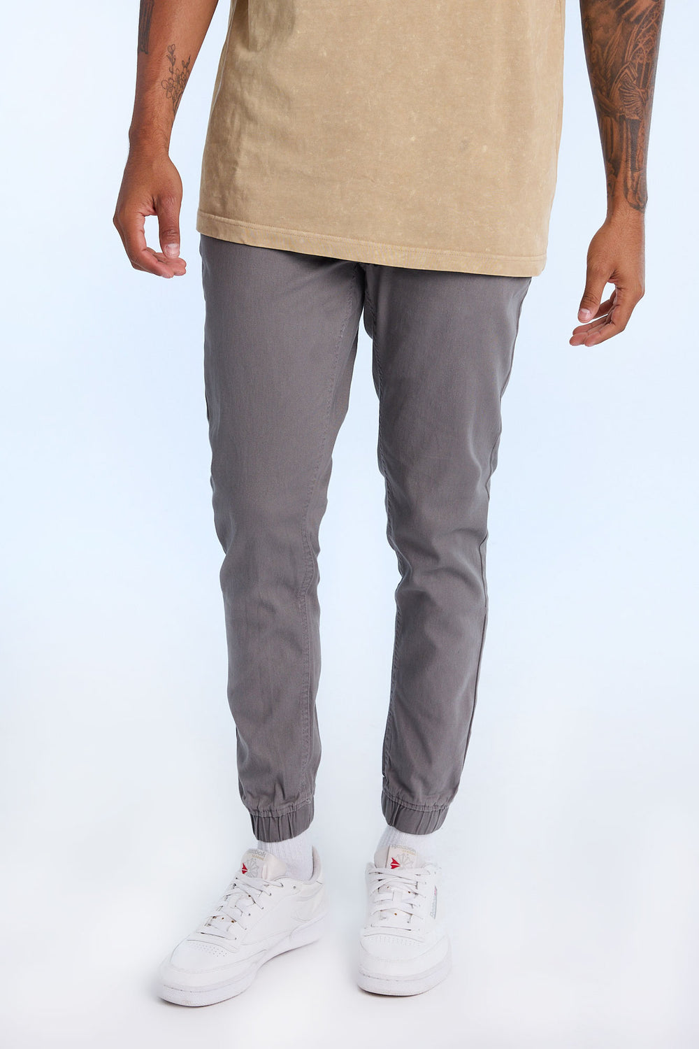 Jogger en sergé coupe slim homme Jogger en sergé coupe slim homme