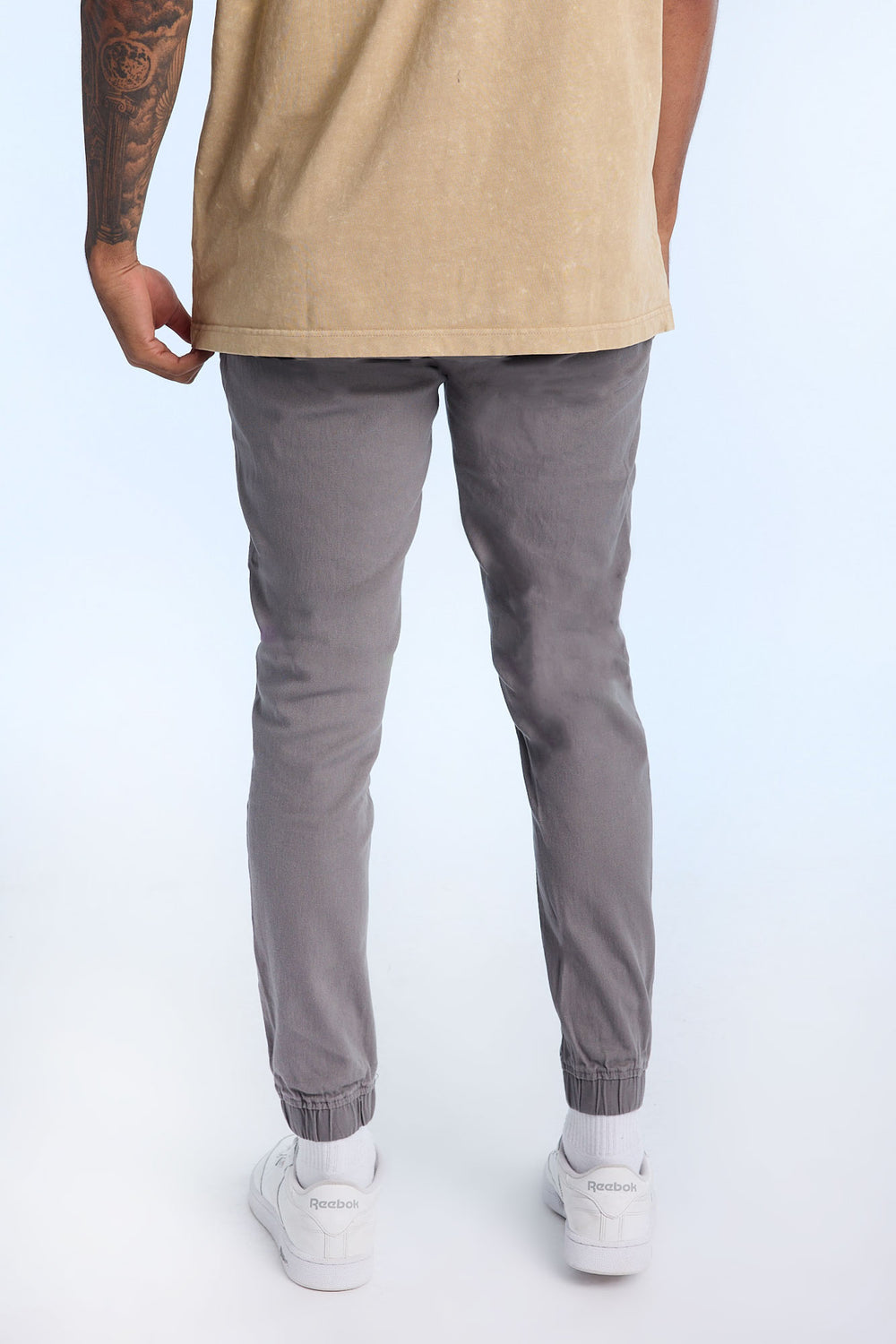 Jogger en sergé coupe slim homme Jogger en sergé coupe slim homme
