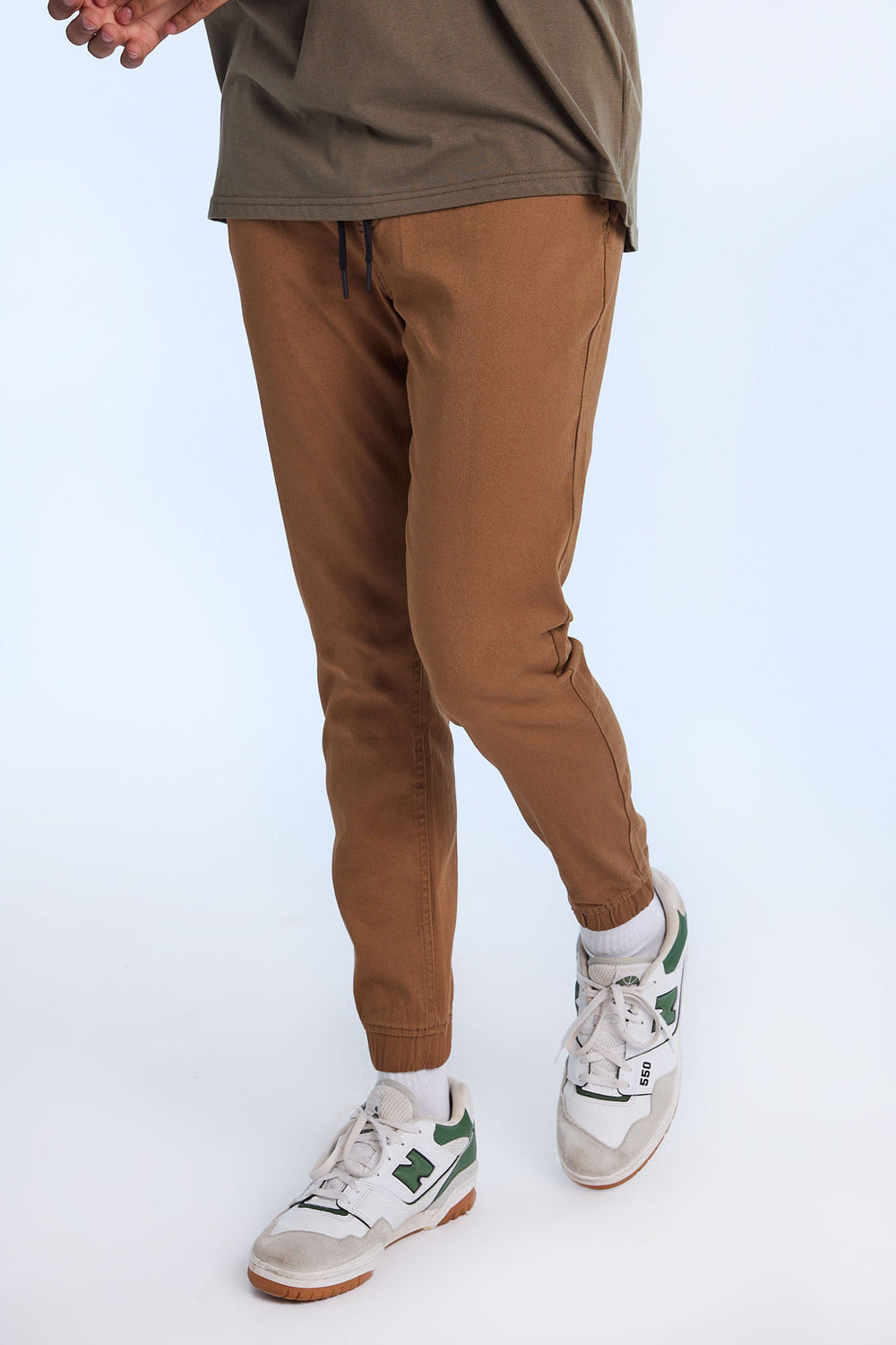 Jogger en sergé coupe slim homme Jogger en sergé coupe slim homme