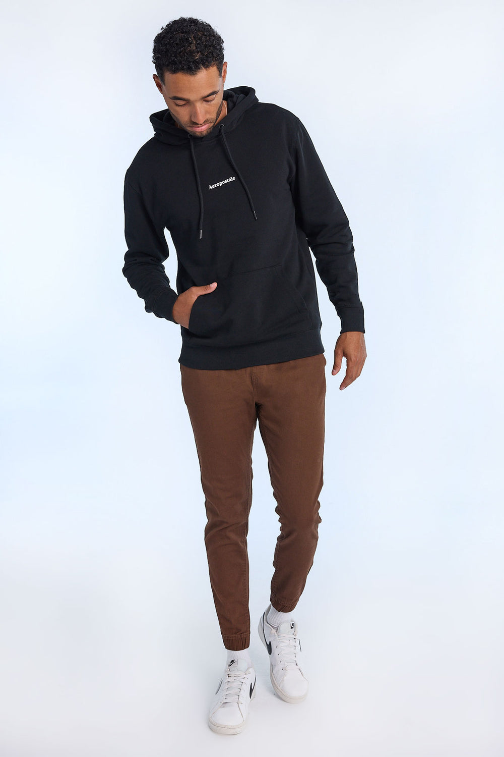 Jogger en sergé coupe slim homme Jogger en sergé coupe slim homme