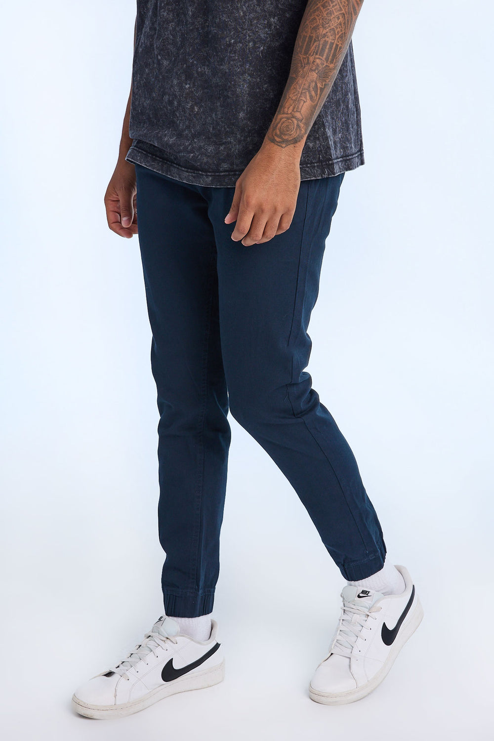 Jogger en sergé coupe slim homme Jogger en sergé coupe slim homme