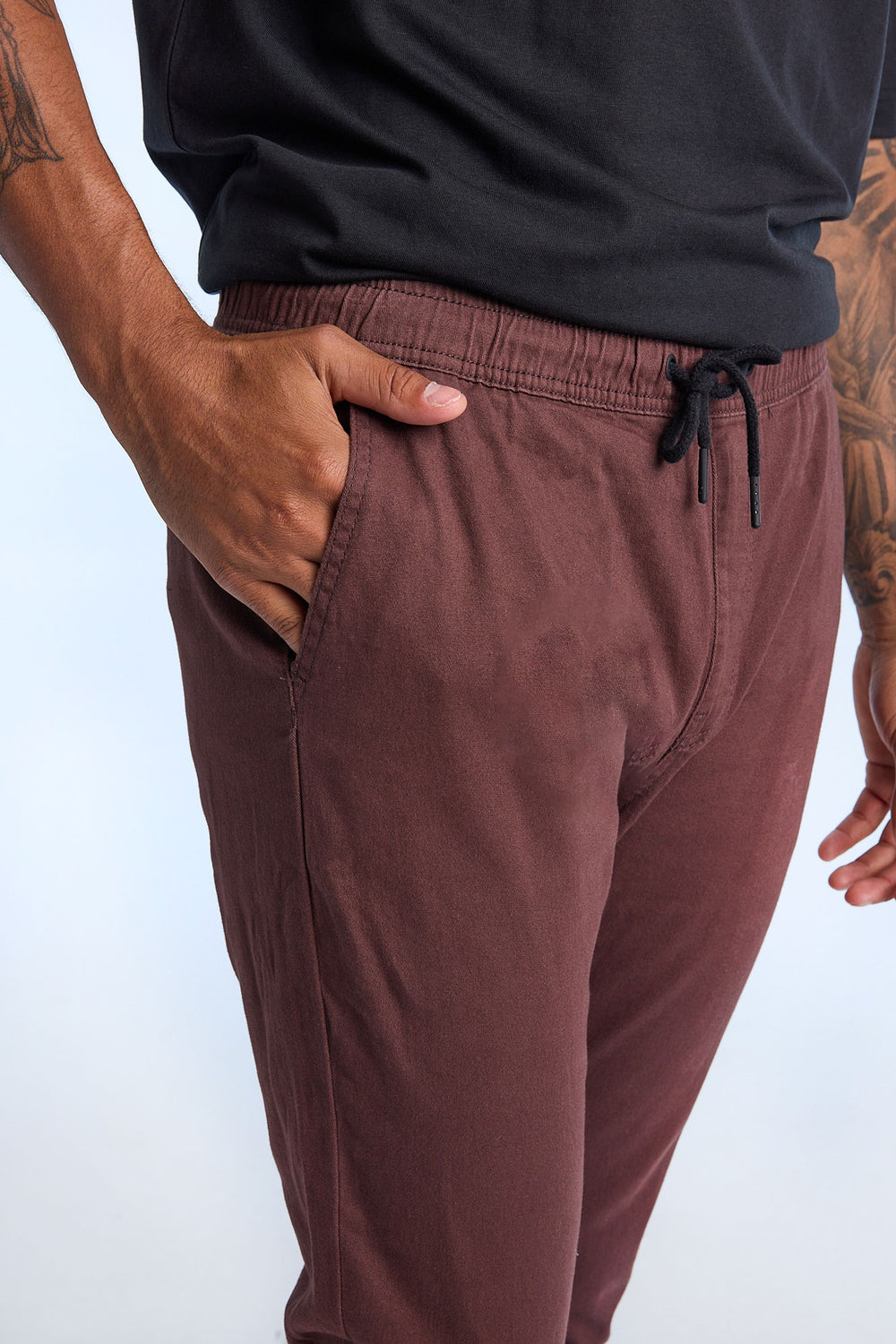 Jogger en sergé coupe slim homme Jogger en sergé coupe slim homme
