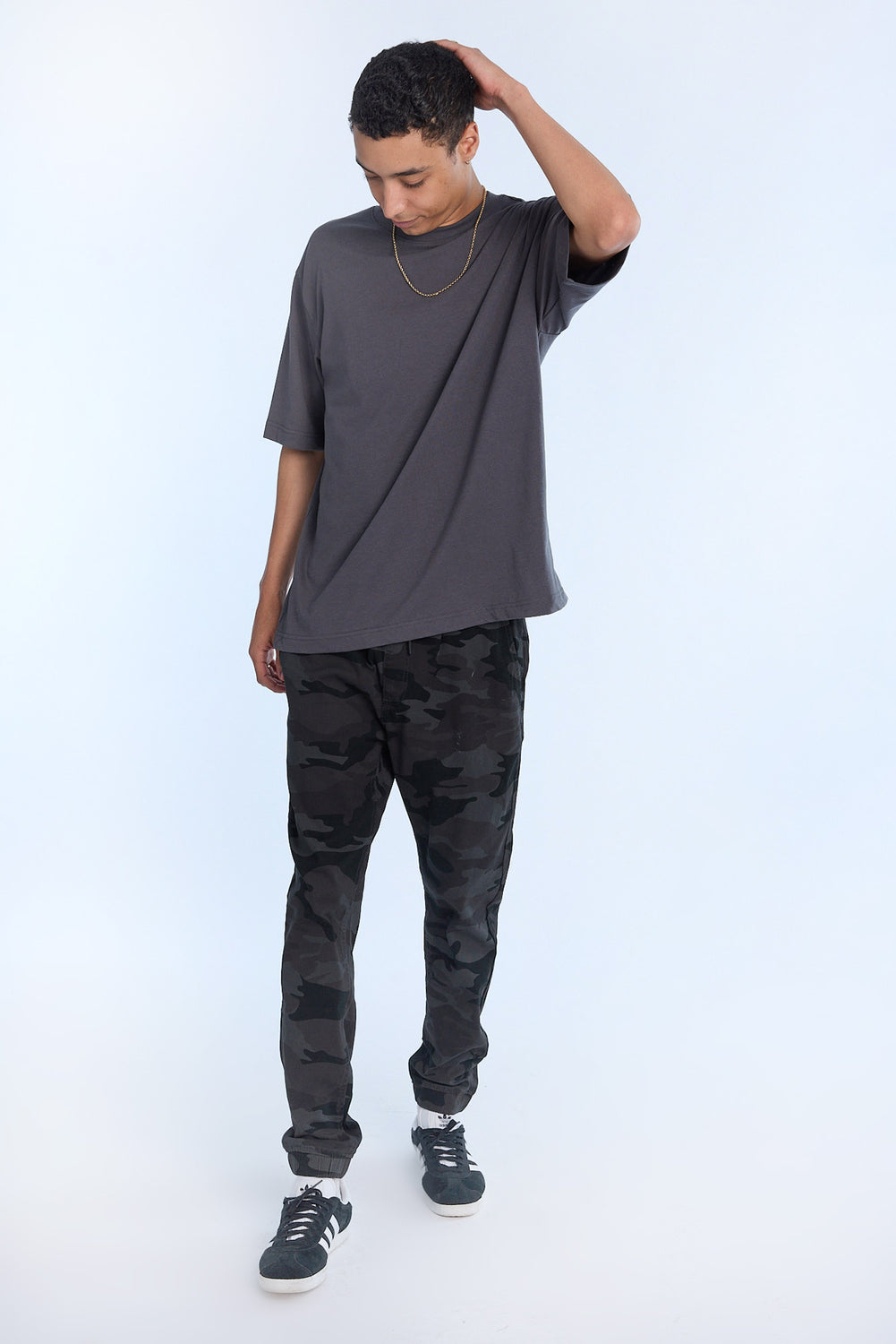 Jogger en sergé coupe slim homme Jogger en sergé coupe slim homme