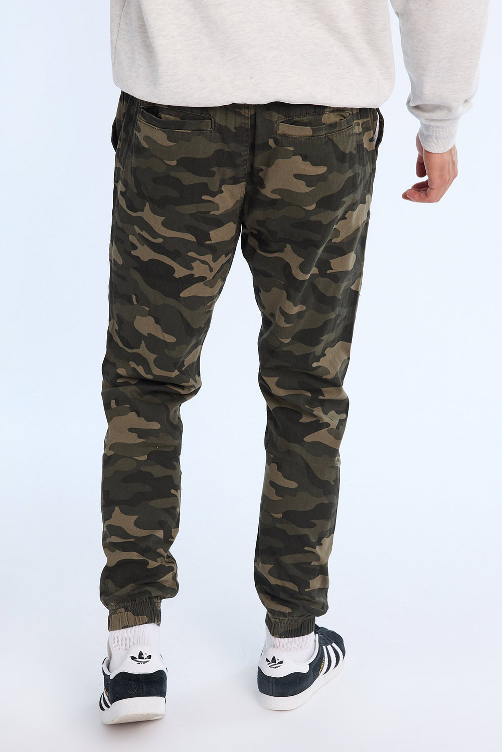 Jogger en sergé coupe décontractée homme Jogger en sergé coupe décontractée homme