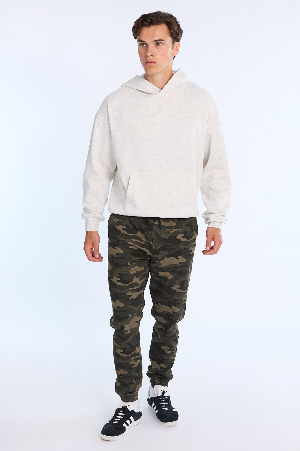 Jogger en sergé coupe décontractée homme Jogger en sergé coupe décontractée homme