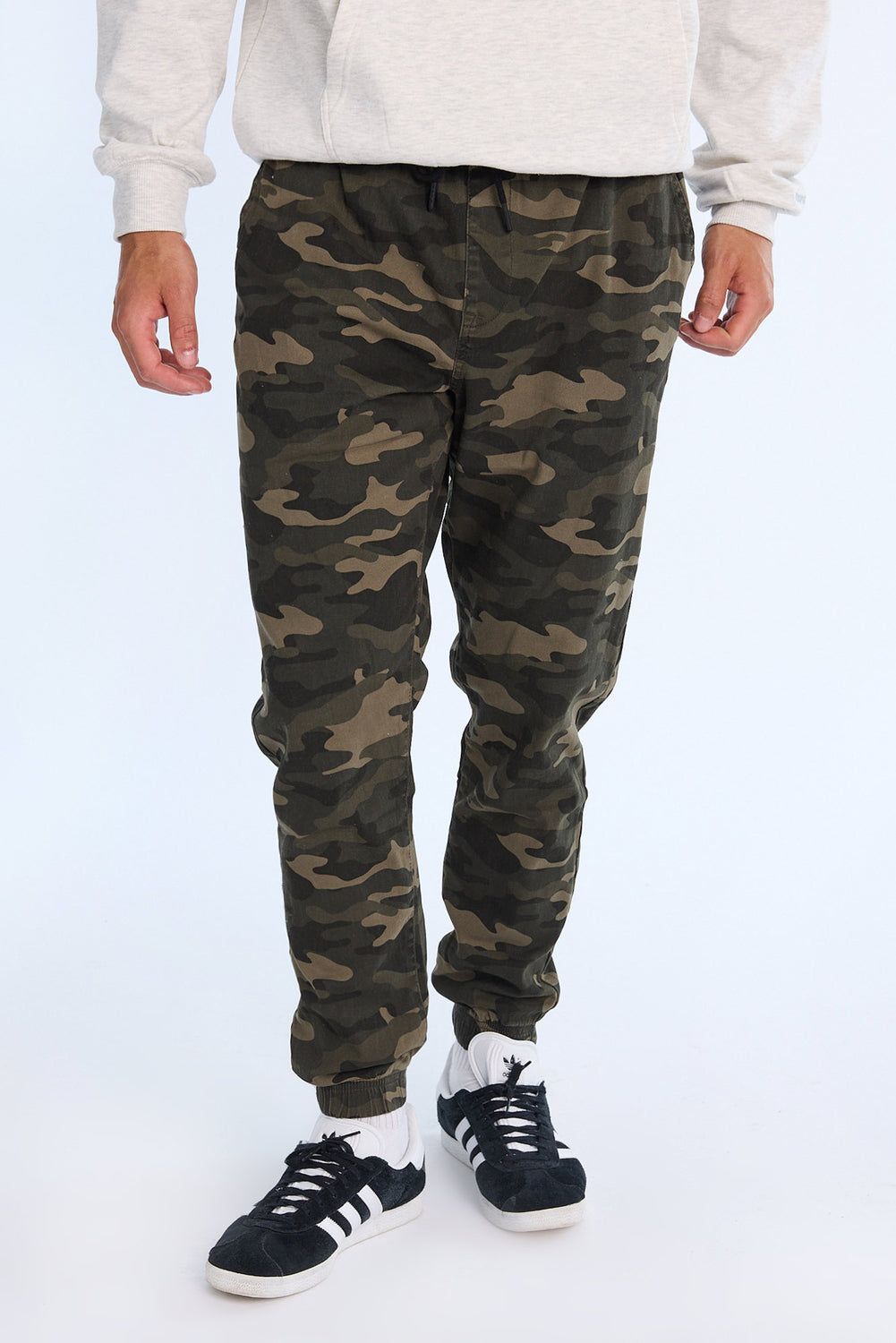 Jogger en sergé coupe décontractée homme Jogger en sergé coupe décontractée homme
