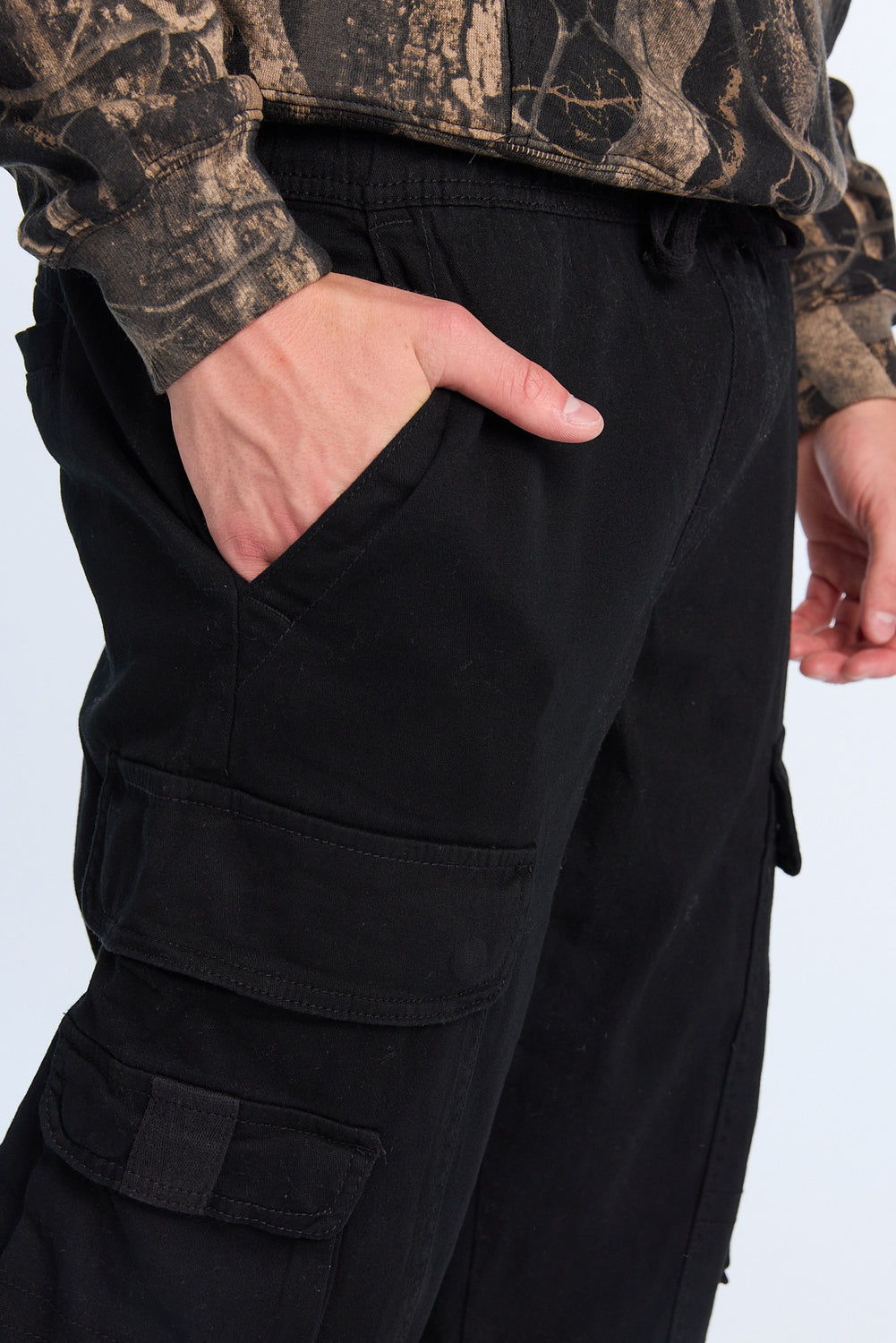 Pantalon cargo ample à 4 poches homme Pantalon cargo ample à 4 poches homme
