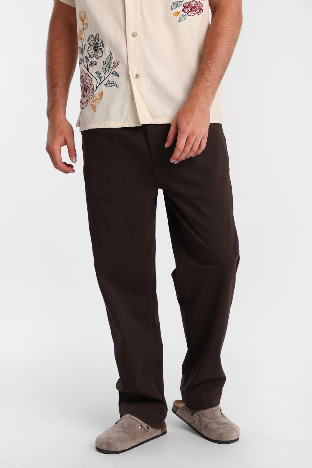 Pantalon ample en sergé plissé Pantalon ample en sergé plissé