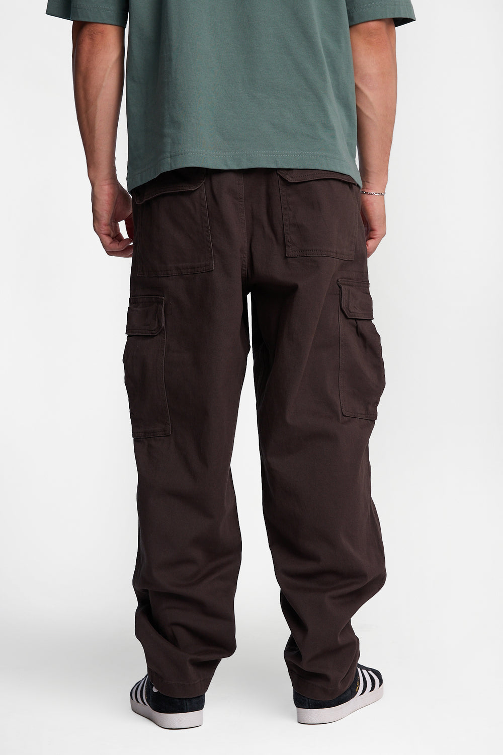 Pantalon cargo ample de skateur en sergé Pantalon cargo ample de skateur en sergé