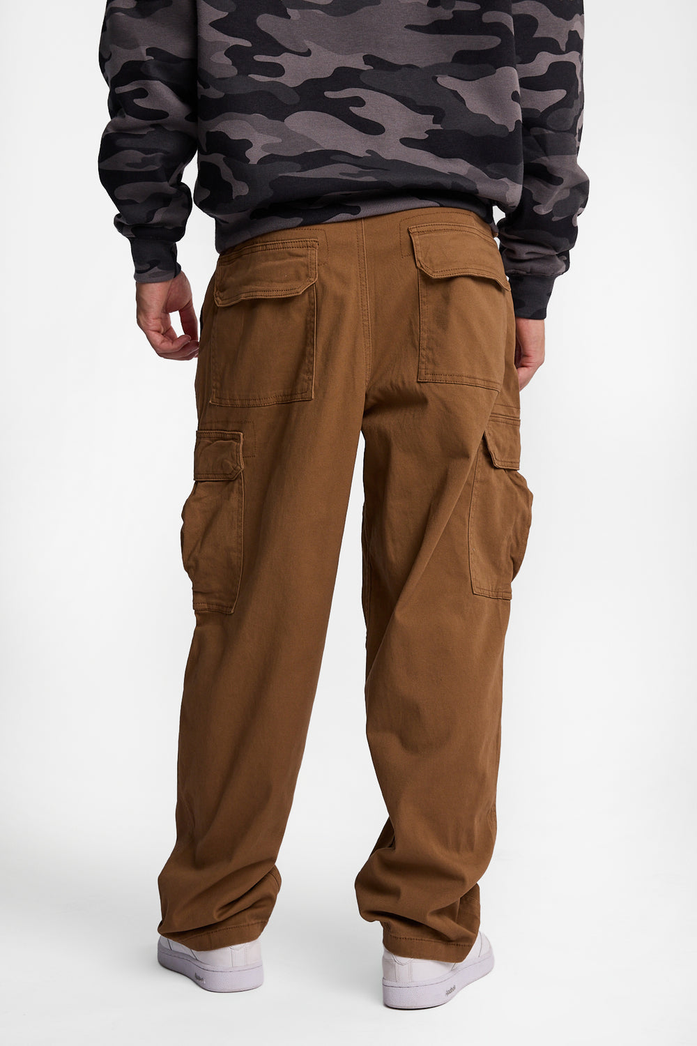 Pantalon cargo ample de skateur en sergé Pantalon cargo ample de skateur en sergé