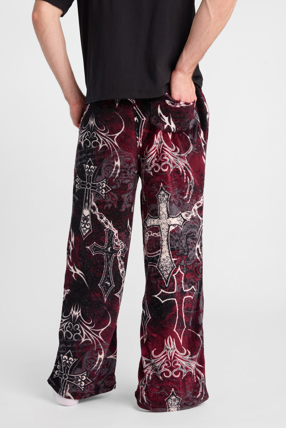 Pantalon de pyjama à imprimé de croix et de chaînes Arsenic Pantalon de pyjama à imprimé de croix et de chaînes Arsenic