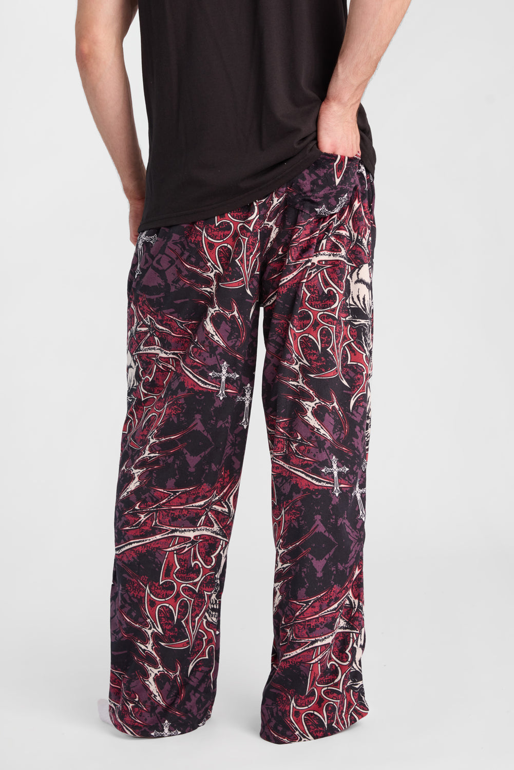 Pantalon de pyjama à imprimé de crânes et de croix Arsenic Pantalon de pyjama à imprimé de crânes et de croix Arsenic