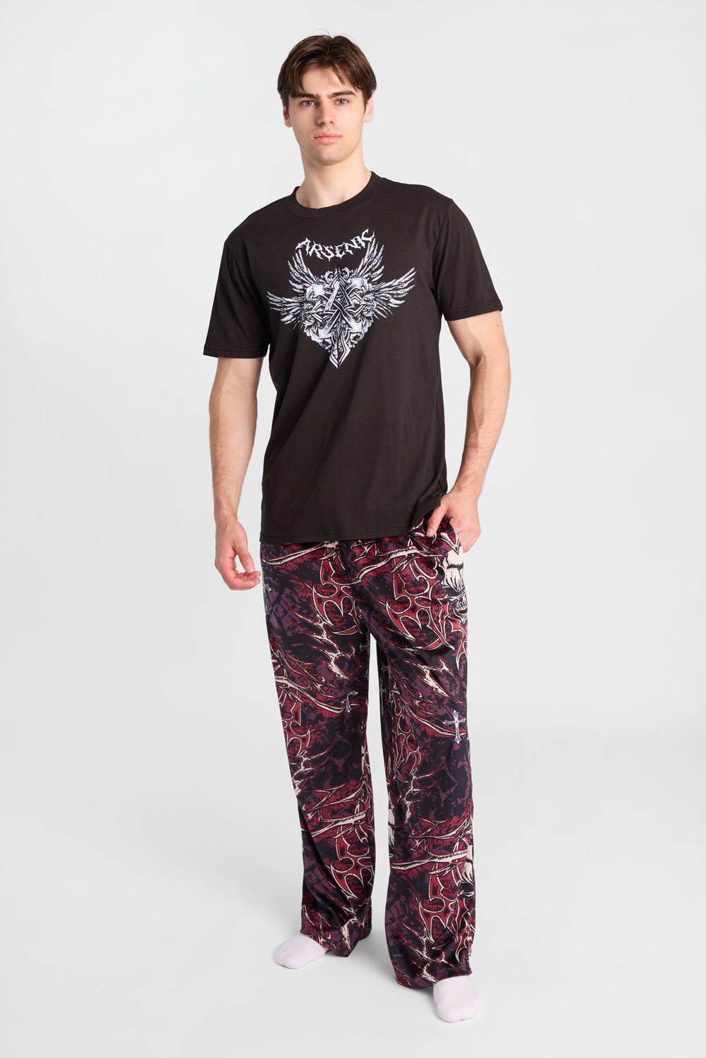 Pantalon de pyjama à imprimé de crânes et de croix Arsenic Pantalon de pyjama à imprimé de crânes et de croix Arsenic