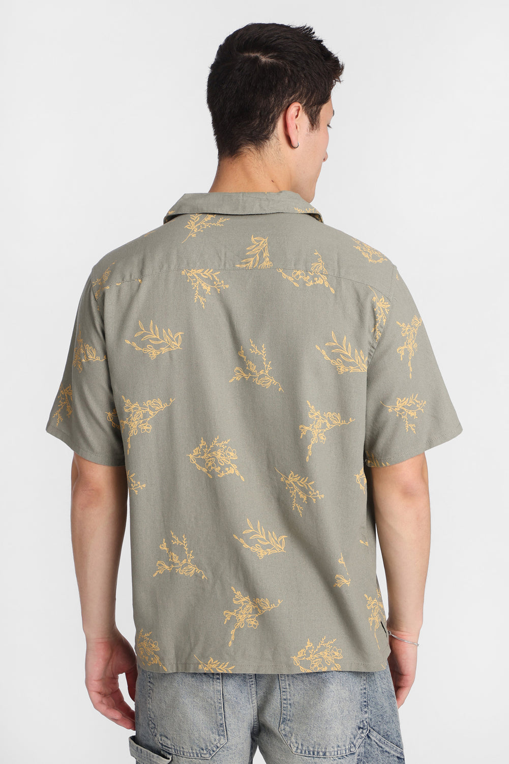 Floral Print Short Sleeve Button-Up Shirt Floral Print Short Sleeve Button-Up Shirt