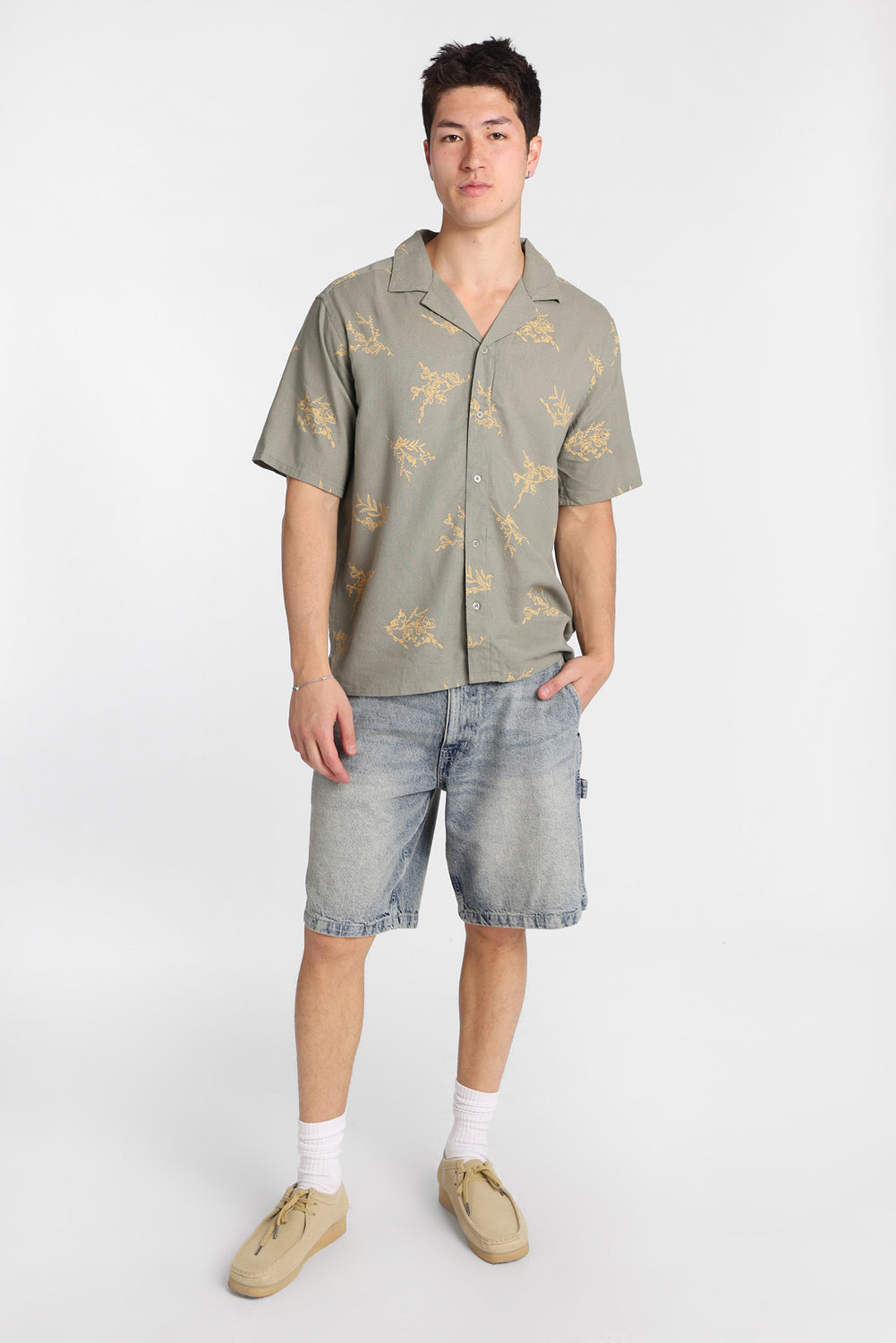 Floral Print Short Sleeve Button-Up Shirt Floral Print Short Sleeve Button-Up Shirt