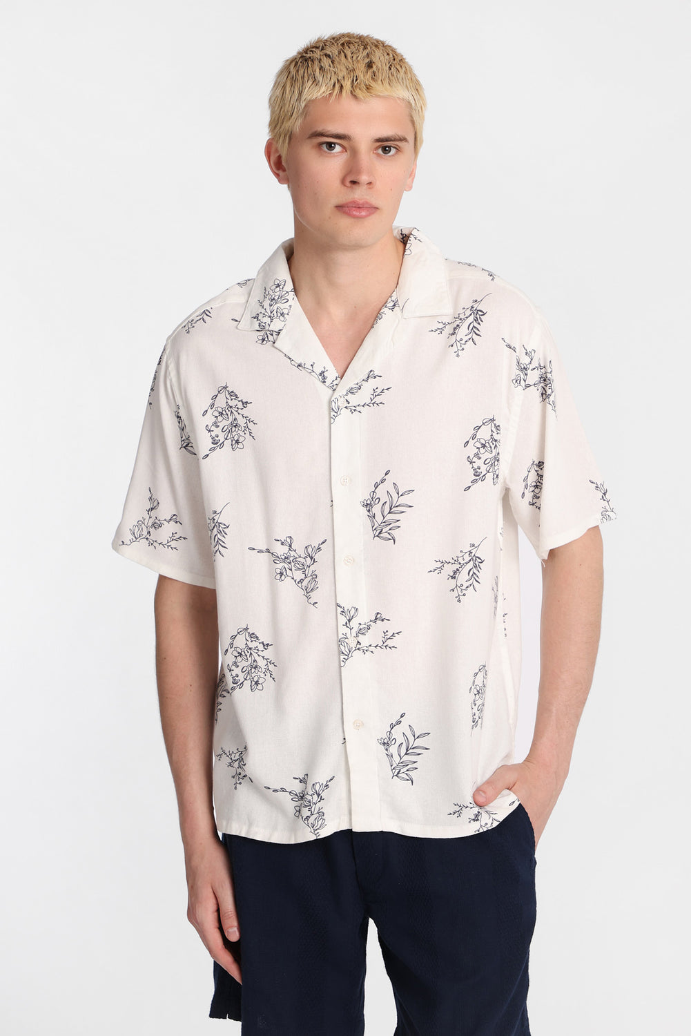 Floral Print Short Sleeve Button-Up Shirt Floral Print Short Sleeve Button-Up Shirt