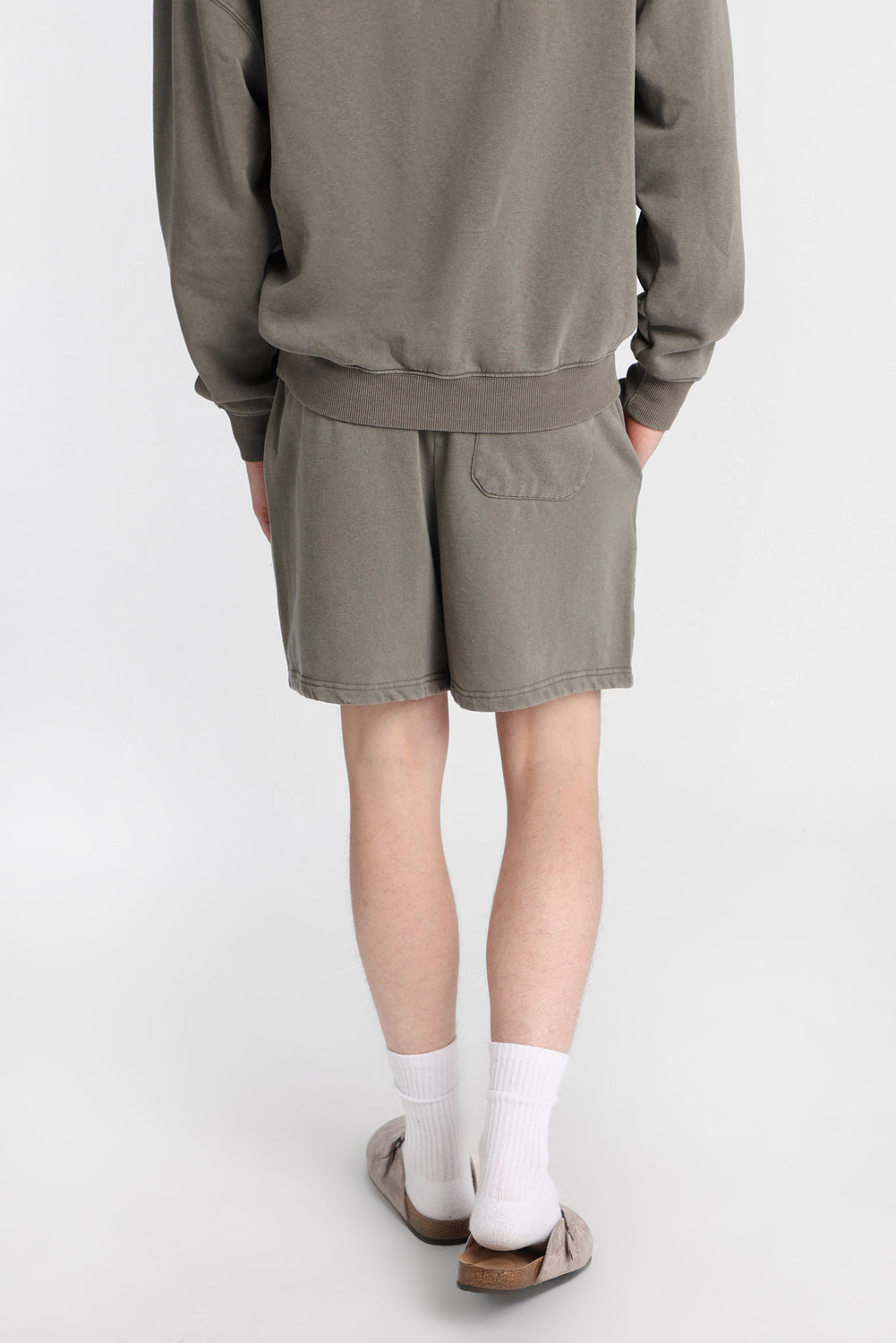 Short en molleton délavé Short en molleton délavé