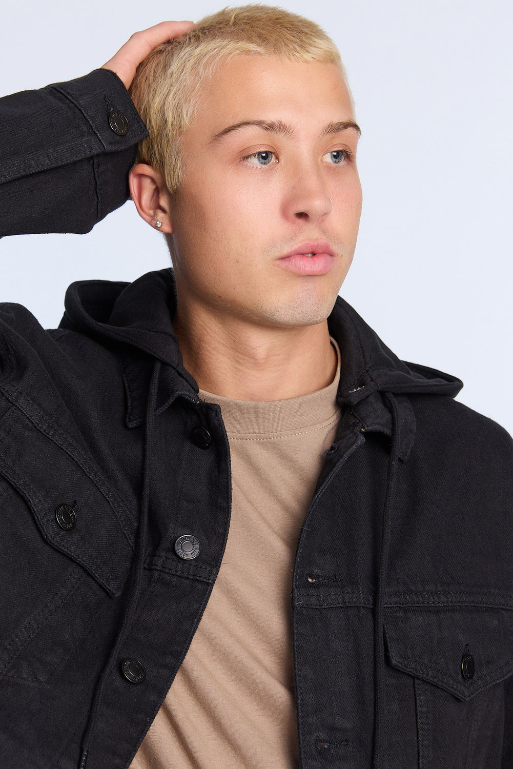Veste en denim à capuchon homme Veste en denim à capuchon homme