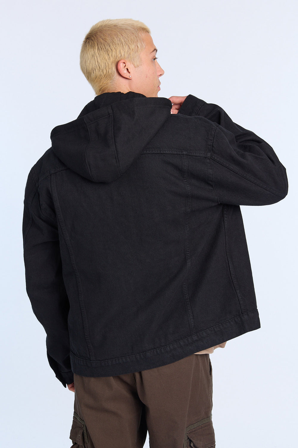 Veste en denim à capuchon homme Veste en denim à capuchon homme