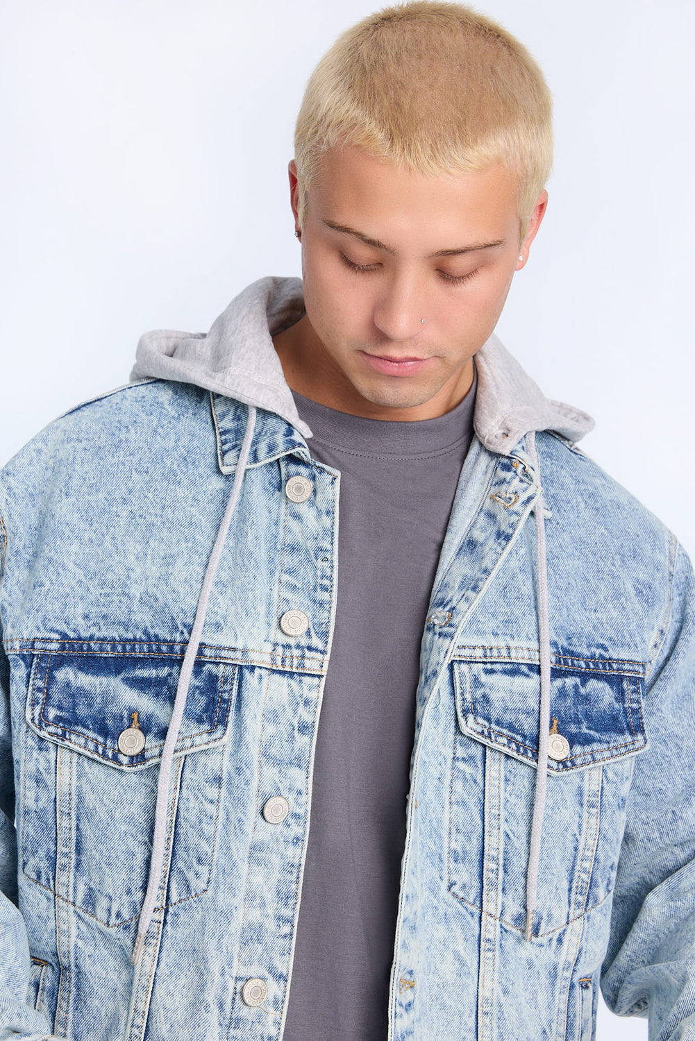 Veste en denim à capuchon homme Veste en denim à capuchon homme