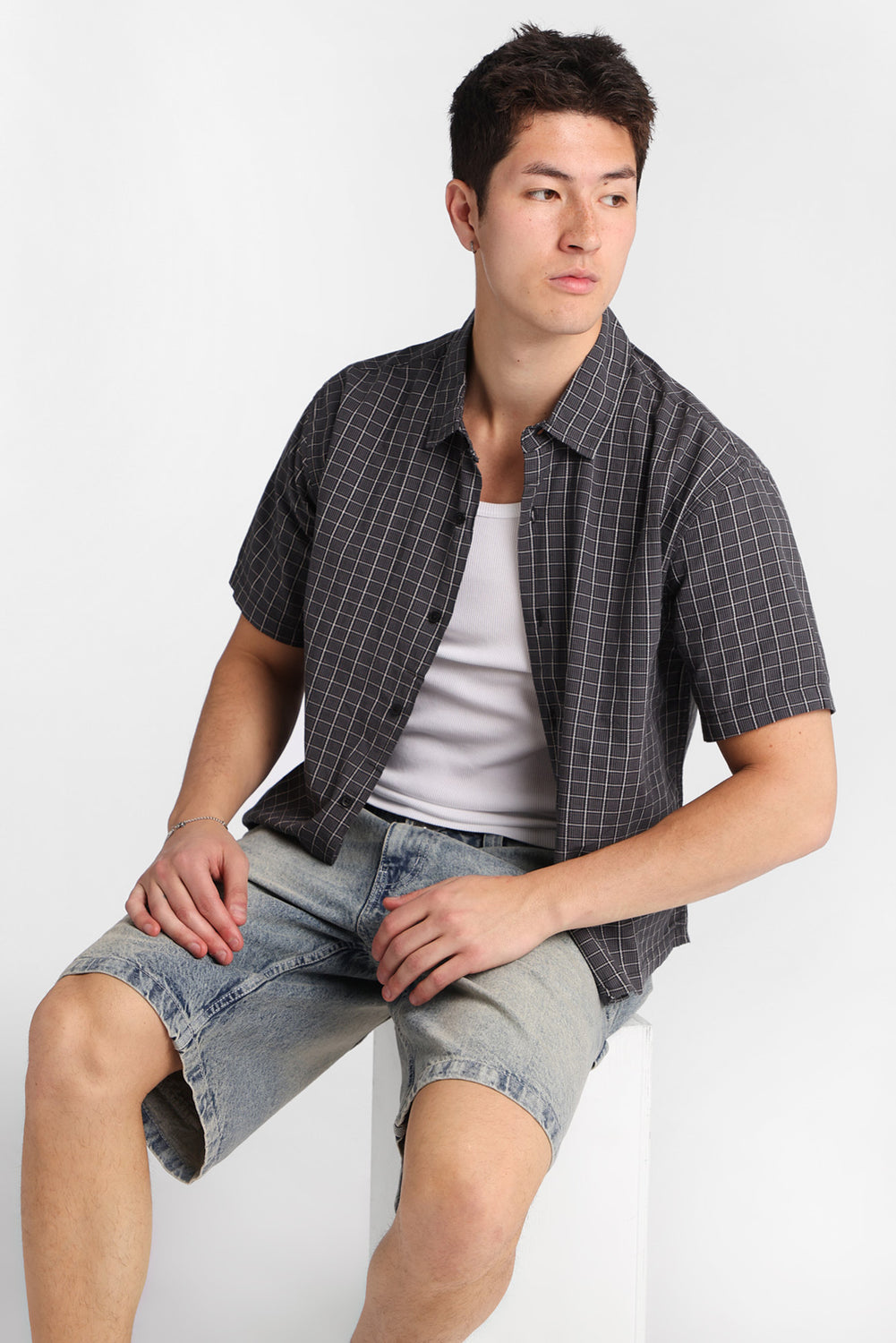 Chemise boutonnée courte à carreaux Chemise boutonnée courte à carreaux