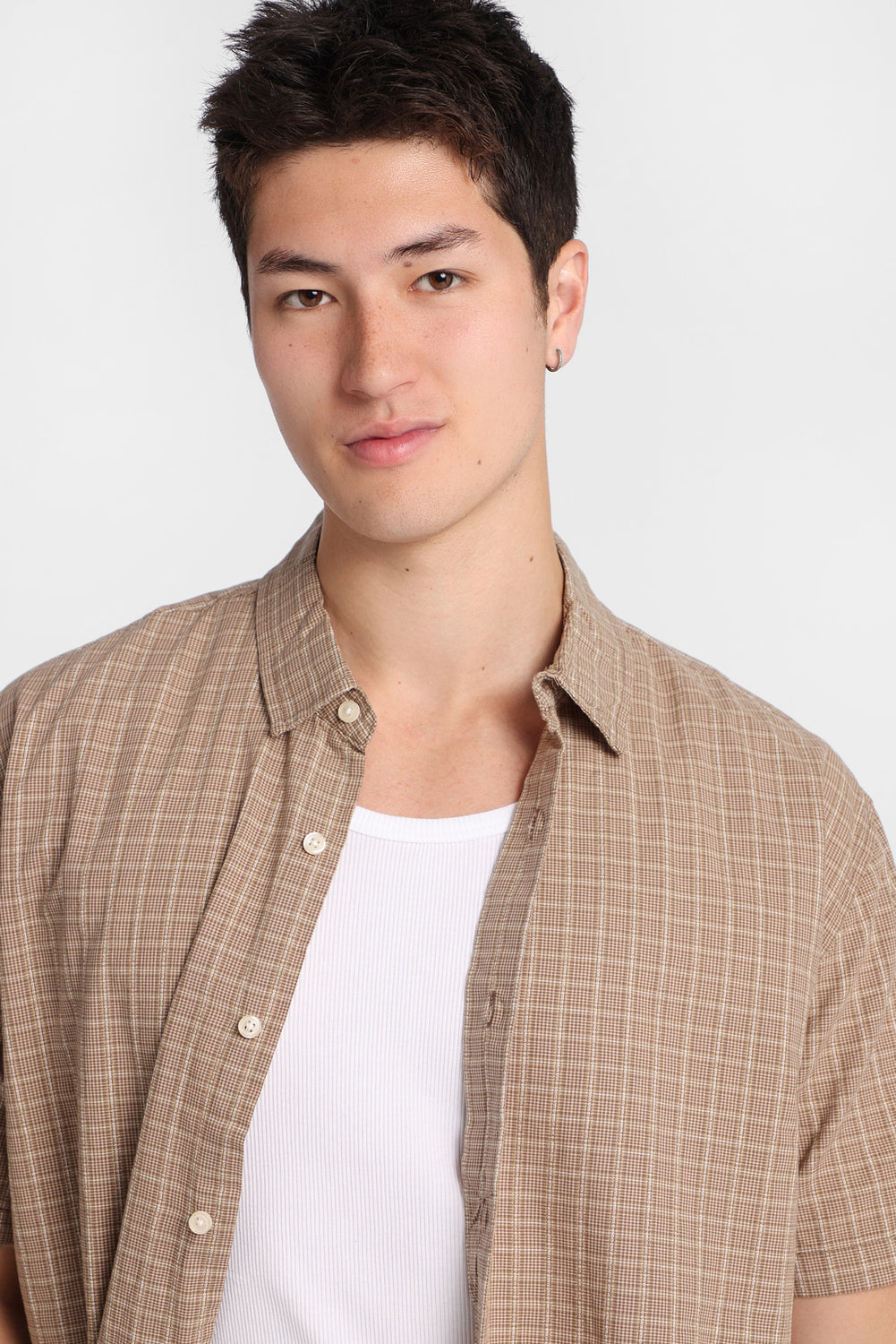 Chemise boutonnée courte à carreaux Chemise boutonnée courte à carreaux