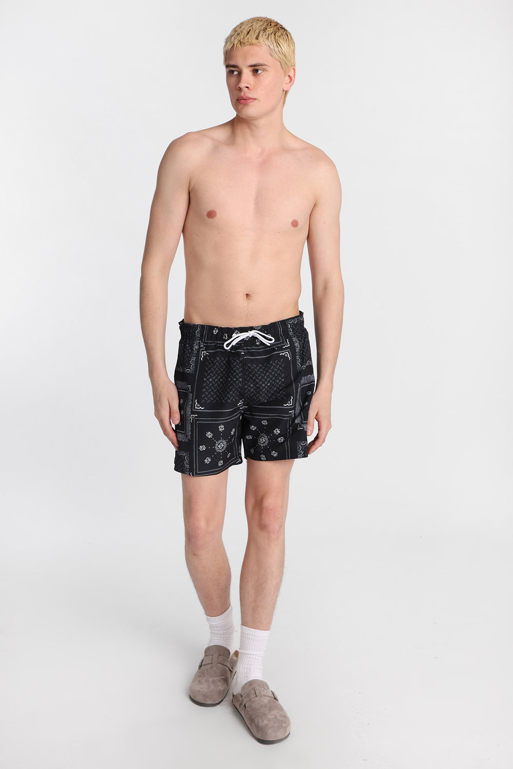 Short de bain à imprimé bandana 5,5 po Short de bain à imprimé bandana 5,5 po