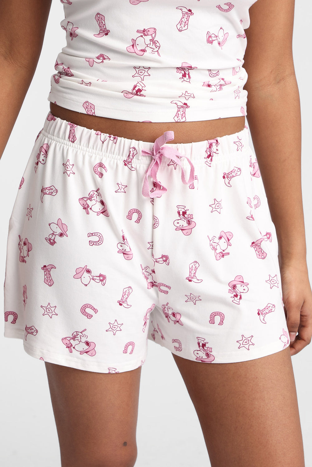 Ensemble camisole et short pyjama imprimé Peanuts Snoopy Western Ensemble camisole et short pyjama imprimé Peanuts Snoopy Western