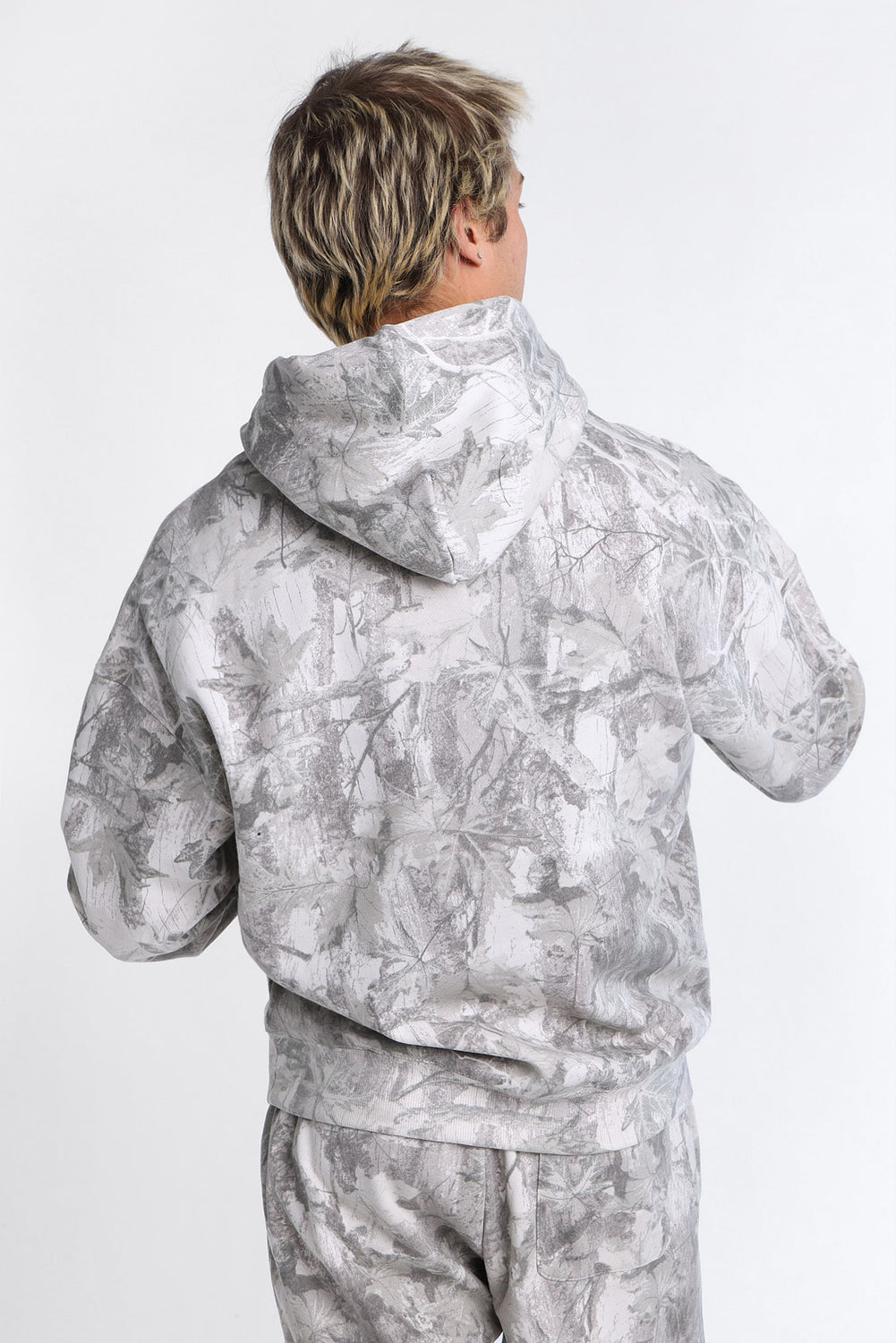 Haut à capuchon camouflage à logo brodé Zoo York Haut à capuchon camouflage à logo brodé Zoo York