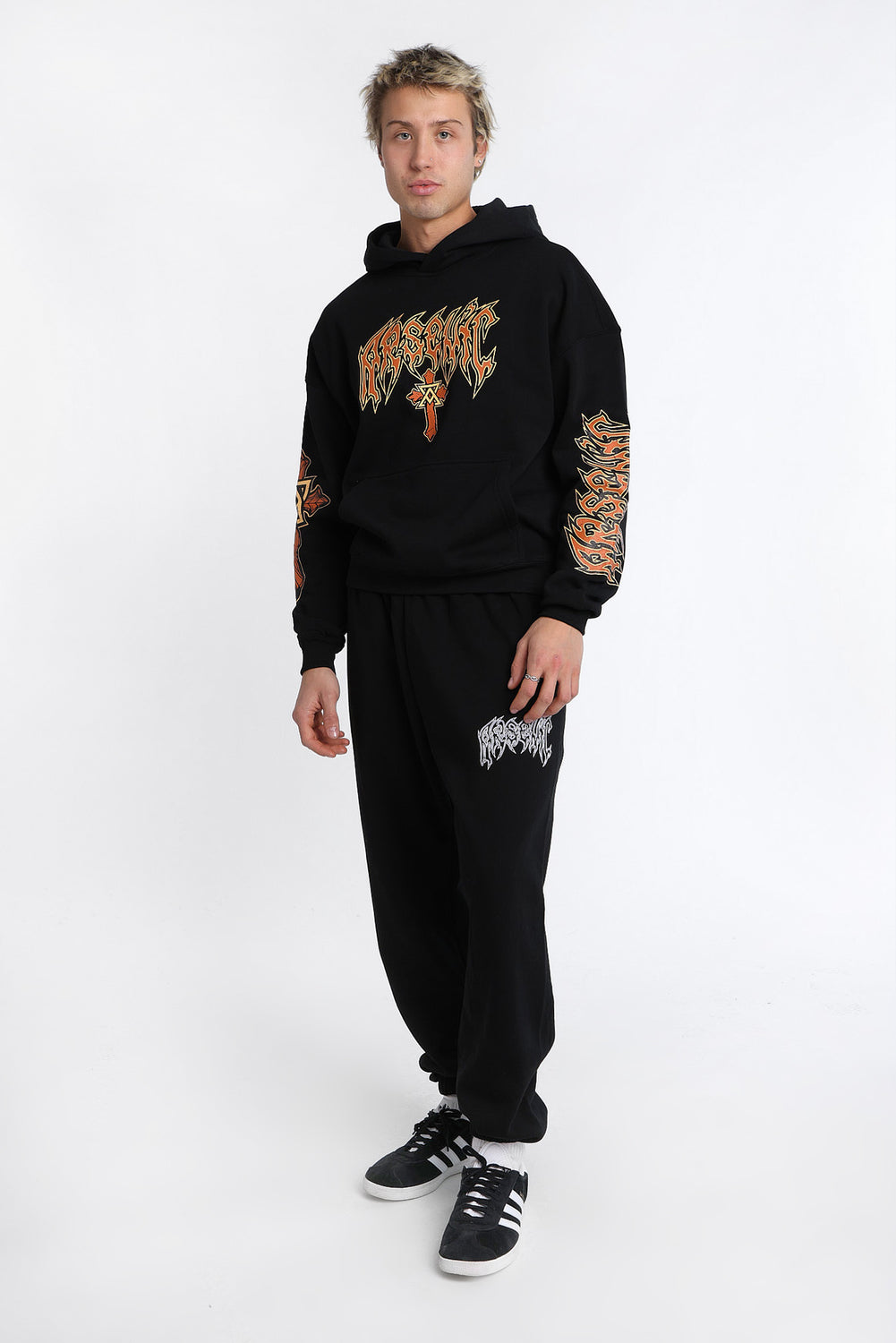 Haut à capuchon imprimé contraste le faucheur Arsenic Haut à capuchon imprimé contraste le faucheur Arsenic