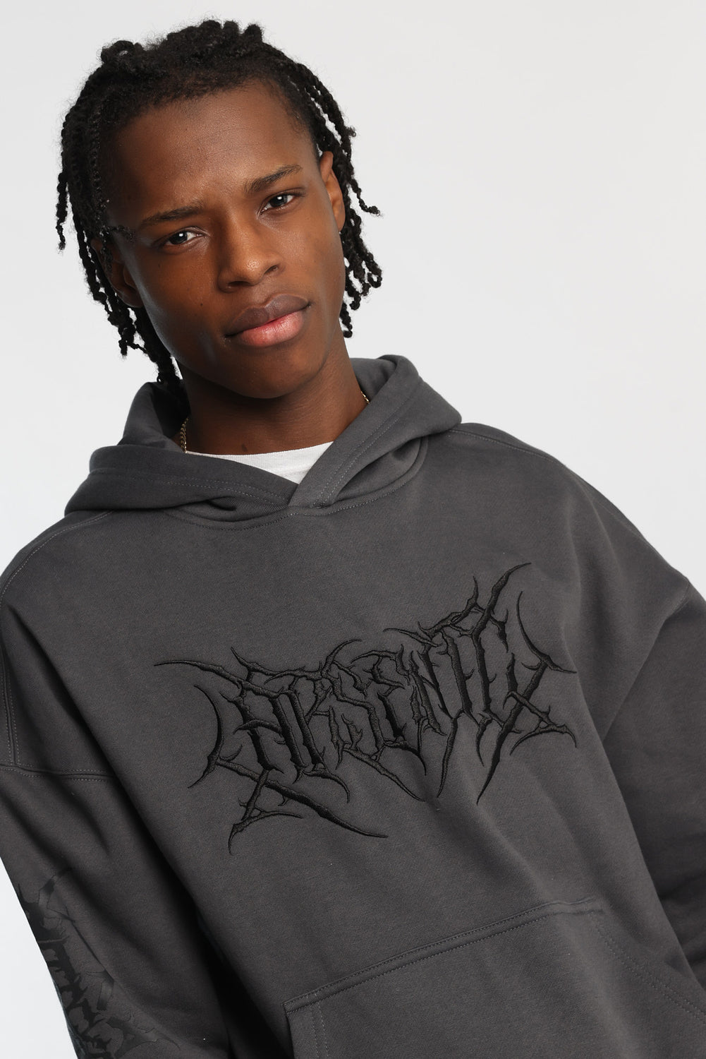 Haut à capuchon brodé Arsenic Haut à capuchon brodé Arsenic - Amnesia