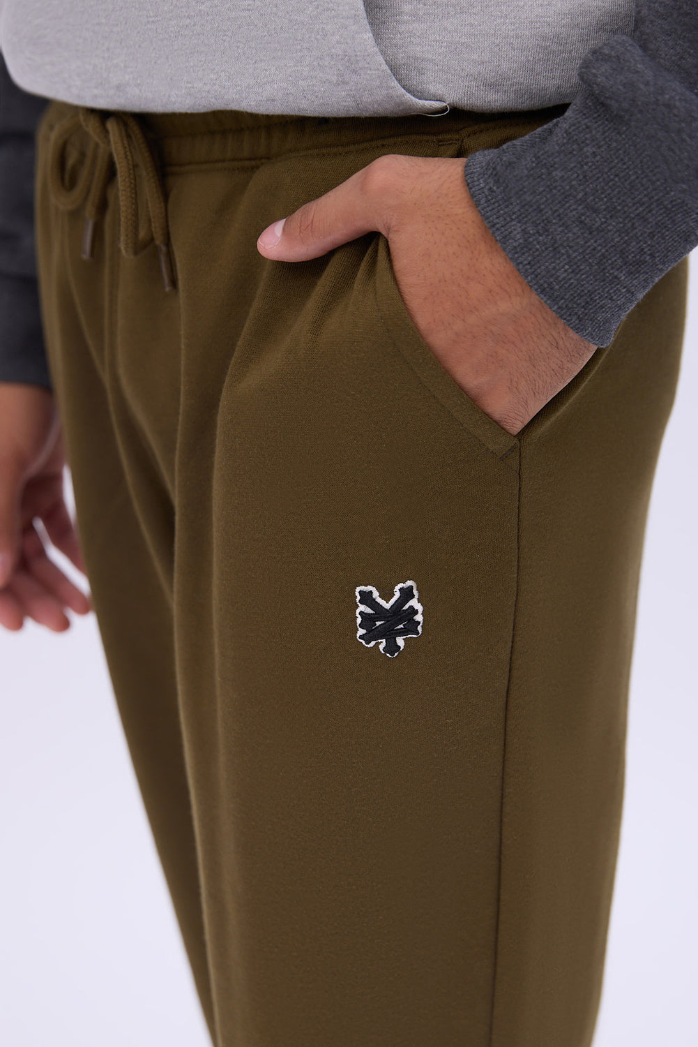 Zoo York Mens Embroidered Logo Fleece Jogger Zoo York Mens Embroidered Logo Fleece Jogger