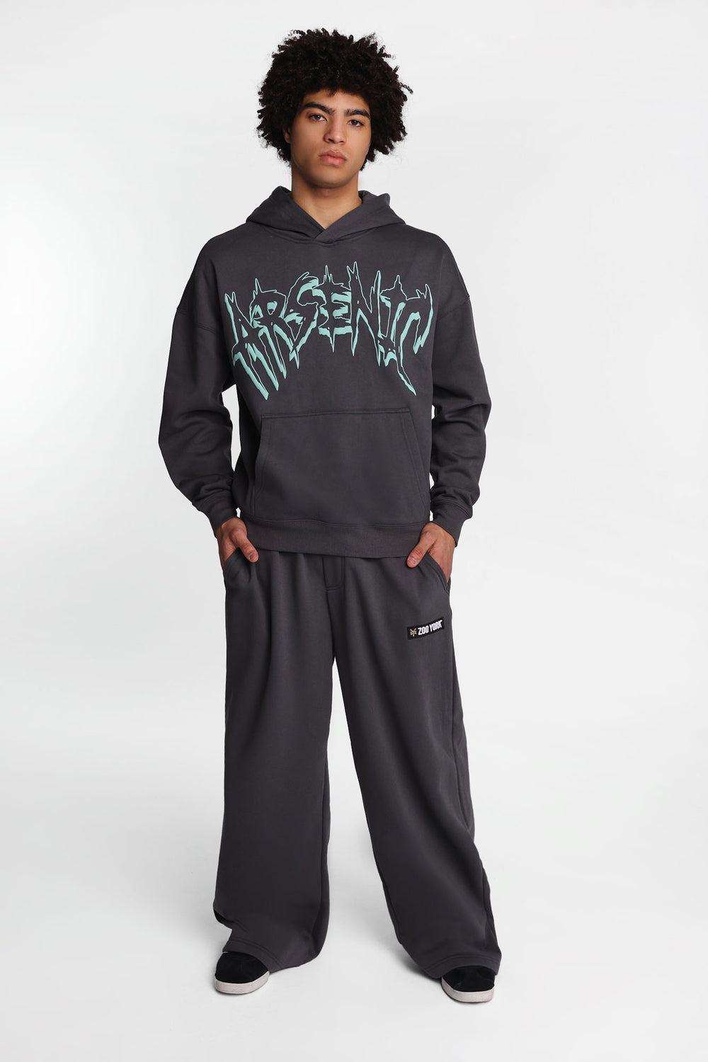 Zoo York Super Baggy Straight Leg Sweatpants Zoo York Super Baggy Straight Leg Sweatpants