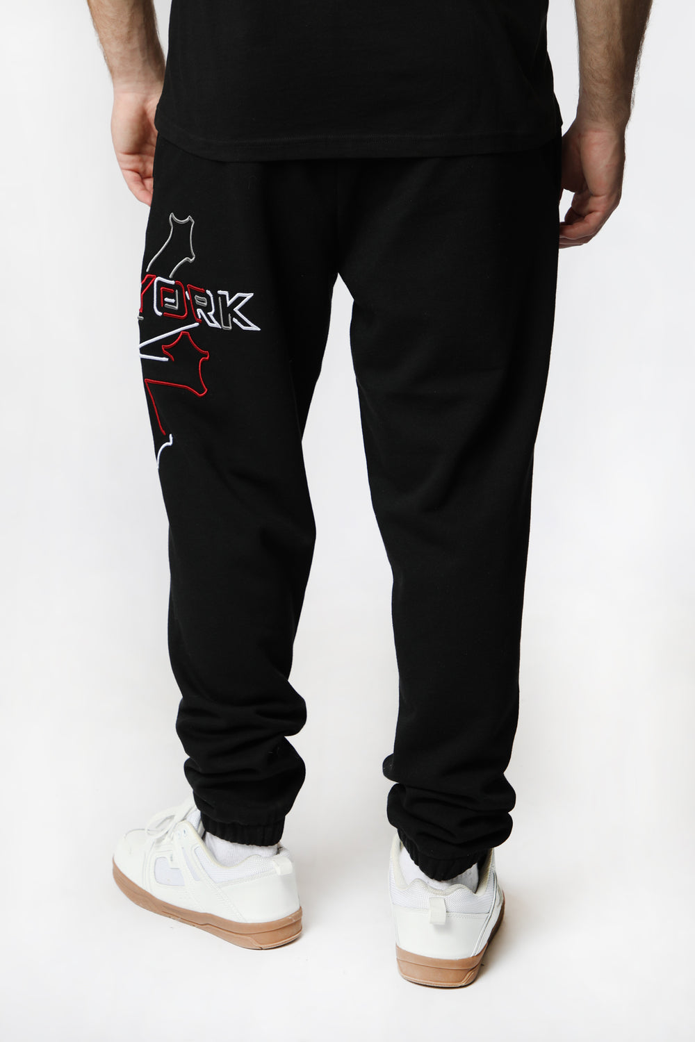 Zoo York Mens 3D Embroidered Sweatpant Zoo York Mens 3D Embroidered Sweatpant