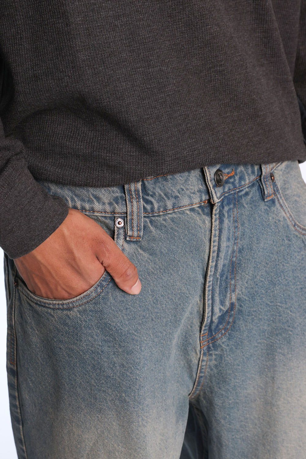 Jean ample coupe skateur brodé Jean ample coupe skateur brodé