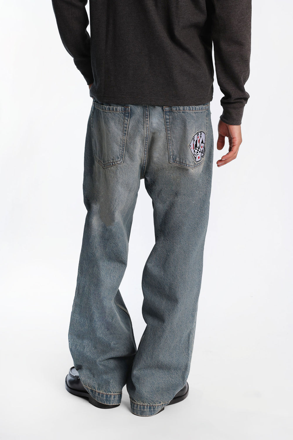 Jean ample coupe skateur brodé Jean ample coupe skateur brodé