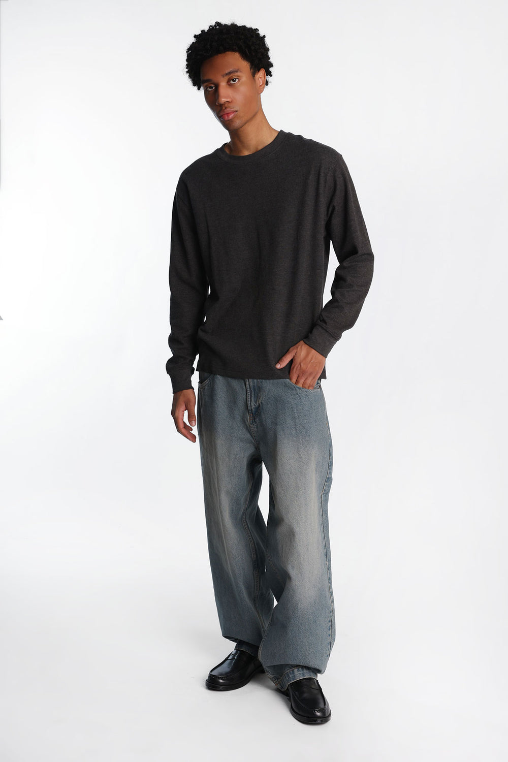 Jean ample coupe skateur brodé Jean ample coupe skateur brodé