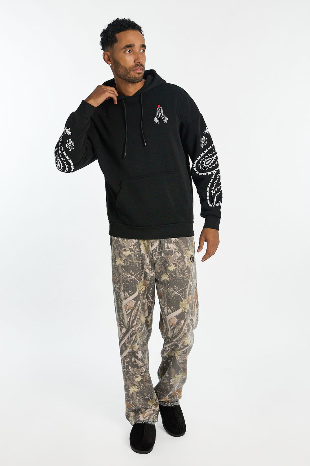 Haut à capuchon imprimé course Crooks & Castles homme Haut à capuchon imprimé course Crooks & Castles homme