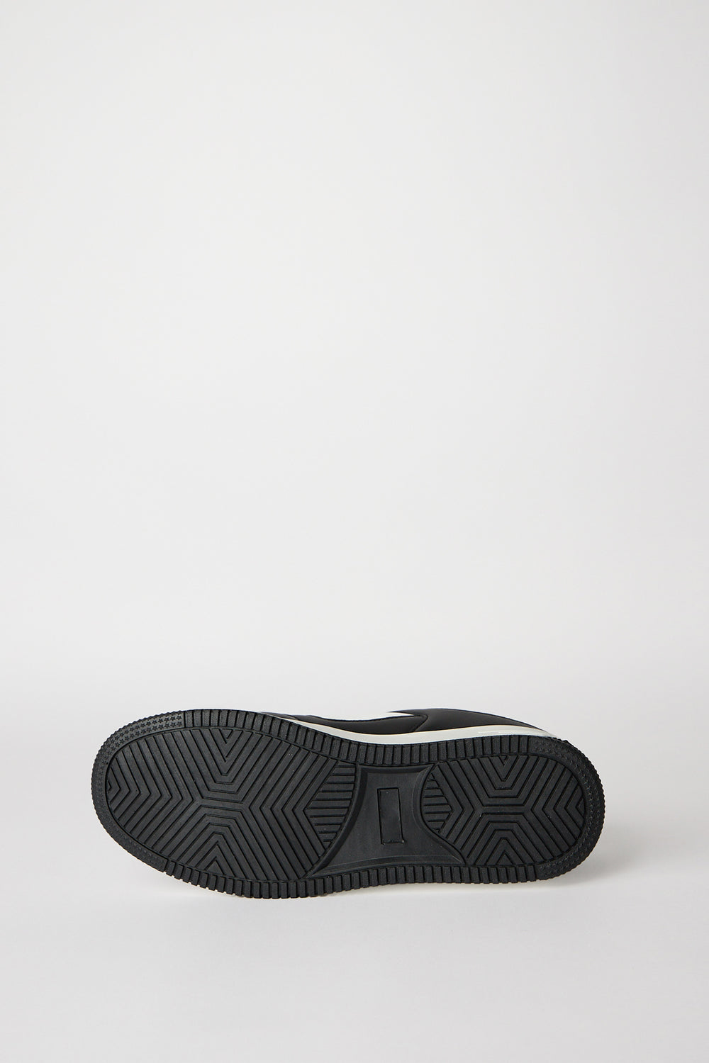 Arsenic Basic Low Shoes Arsenic Basic Low Shoes