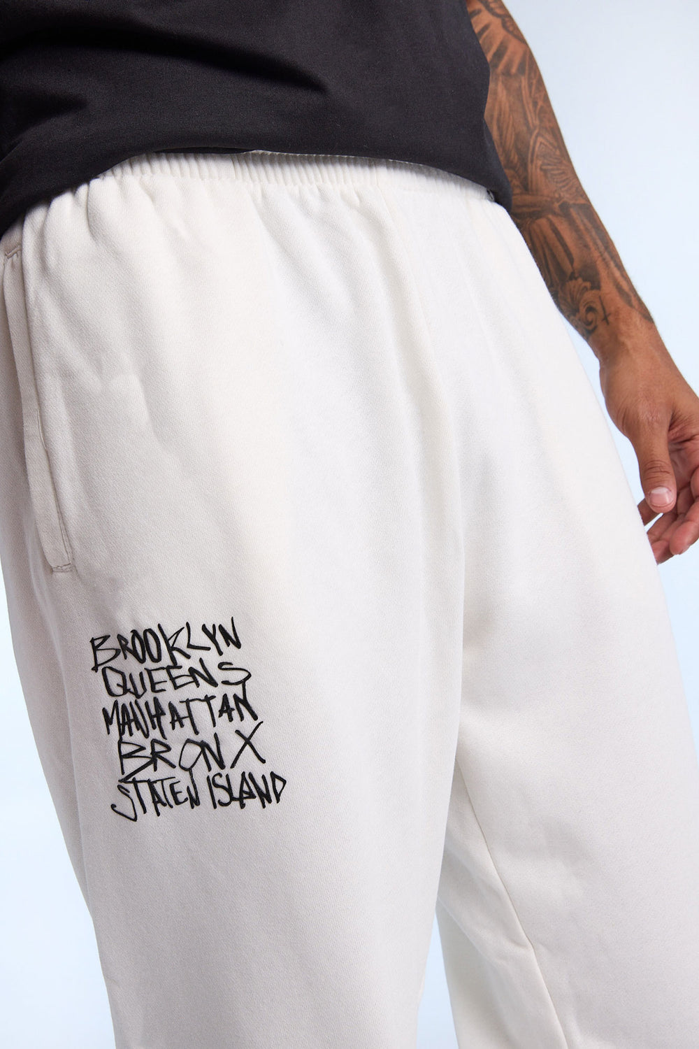 Jogger en molleton imprimé logo Zoo York homme Jogger en molleton imprimé logo Zoo York homme