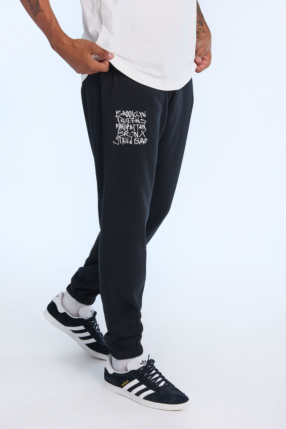 Jogger en molleton imprimé logo Zoo York homme Jogger en molleton imprimé logo Zoo York homme