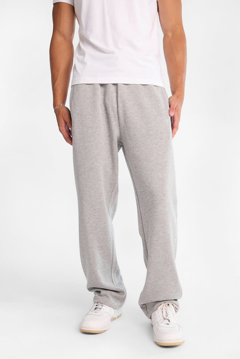 Zoo York Embroidered Baggy Sweatpants Zoo York Embroidered Baggy Sweatpants