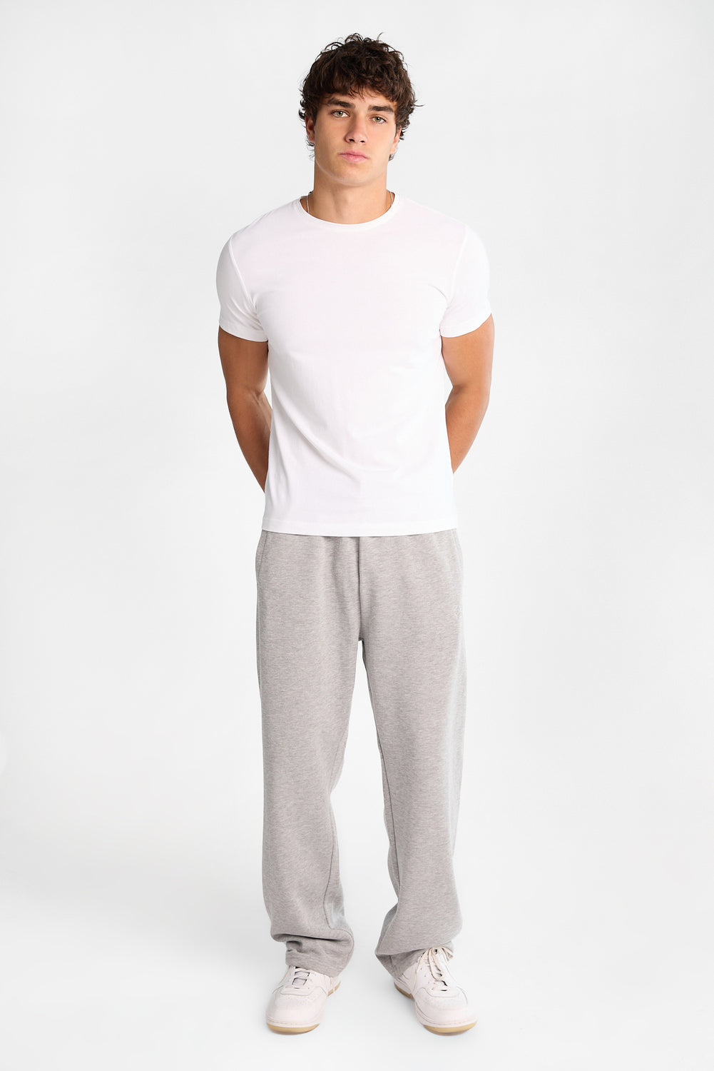 Pantalon en molleton ample brodé Zoo York Pantalon en molleton ample brodé Zoo York