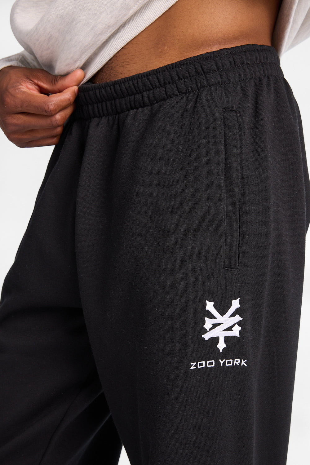 Jogger en molleton ample Zoo York à logo brodé Jogger en molleton ample Zoo York à logo brodé