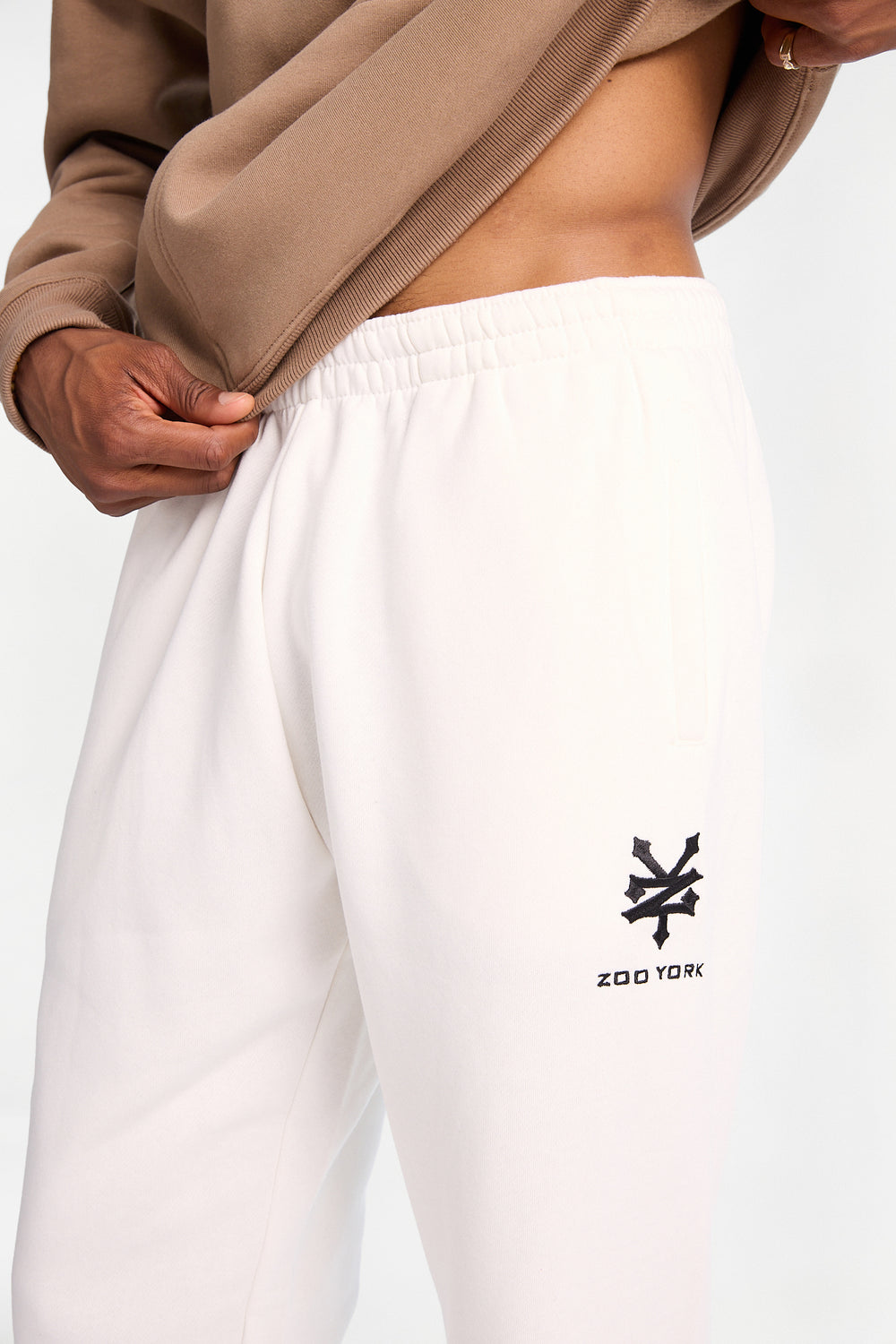 Jogger en molleton ample Zoo York à logo brodé Jogger en molleton ample Zoo York à logo brodé