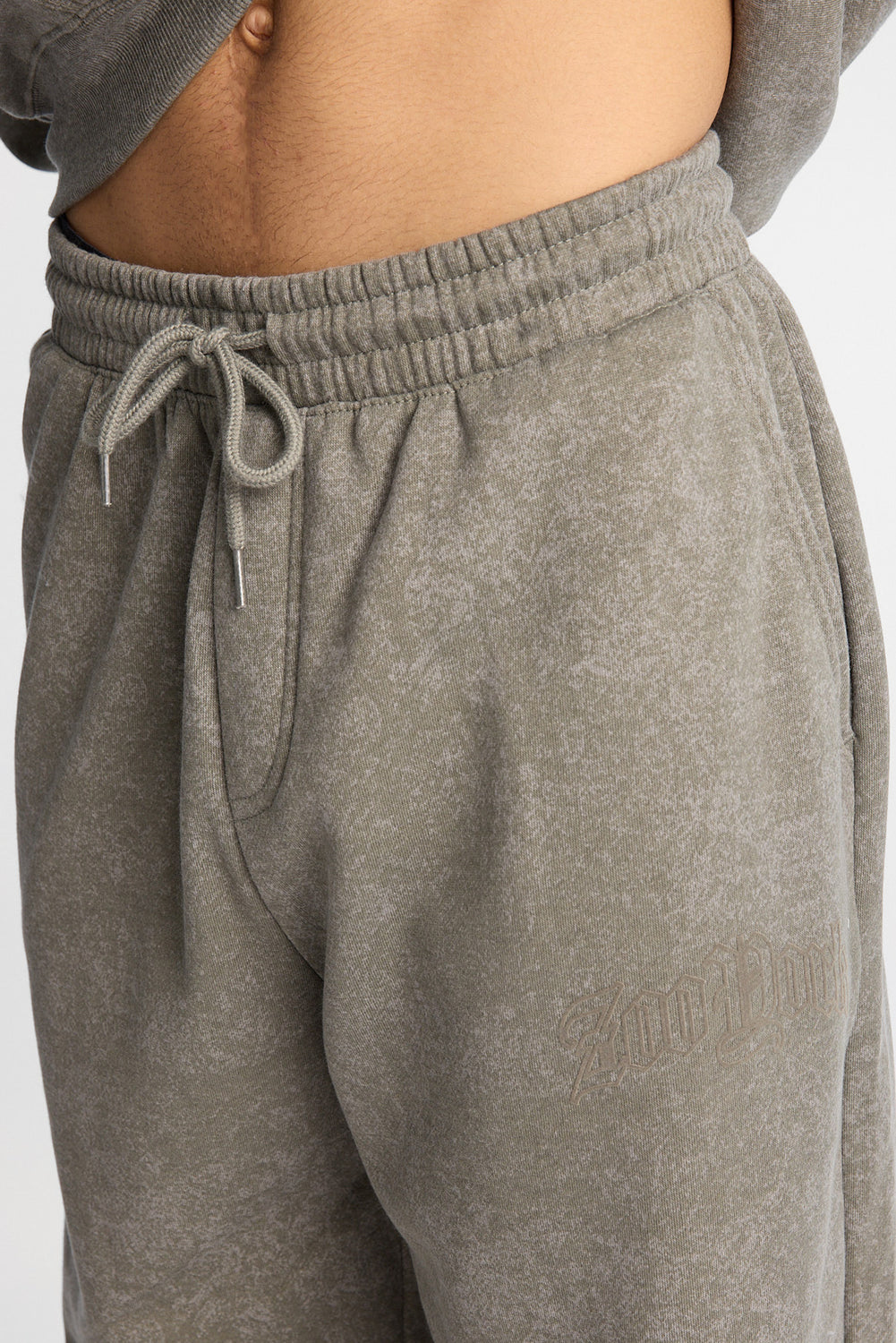 Pantalon en molleton à jambe ultra-ample délavé Zoo York Pantalon en molleton à jambe ultra-ample délavé Zoo York