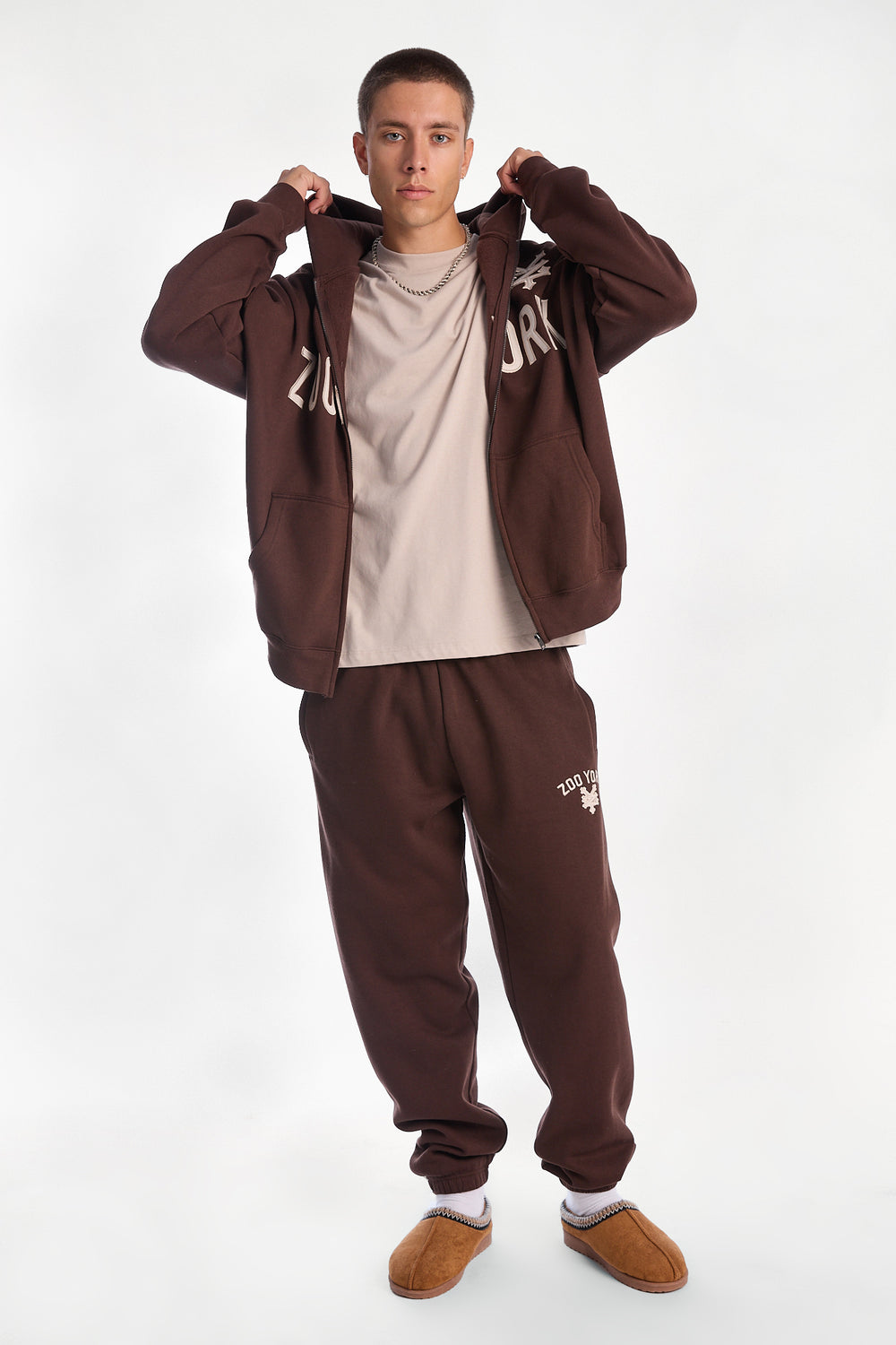 Zoo York Embroidered Baggy Sweatpants Zoo York Embroidered Baggy Sweatpants
