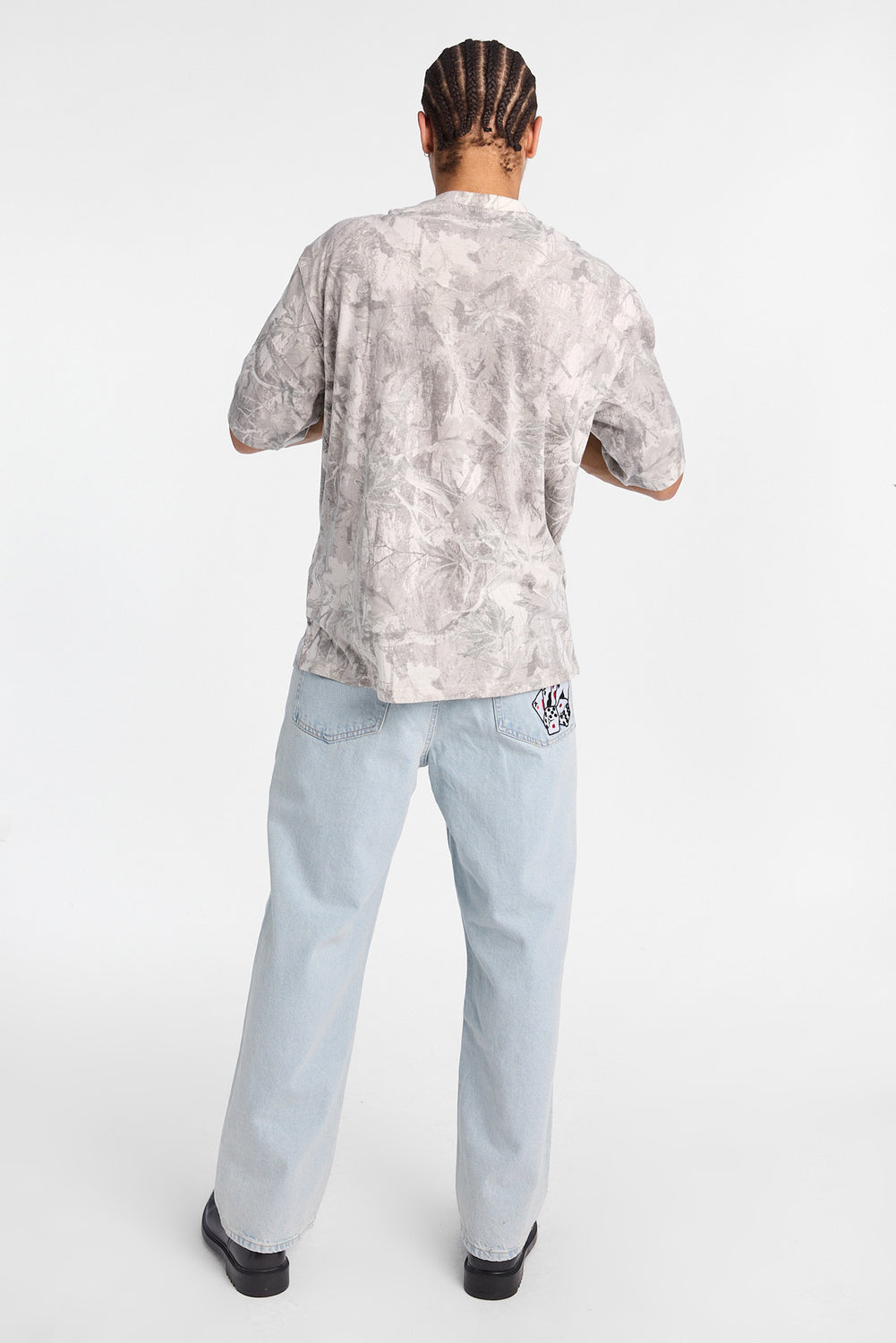Mens Baggy Light Stonewash Embroidered Jeans Mens Baggy Light Stonewash Embroidered Jeans